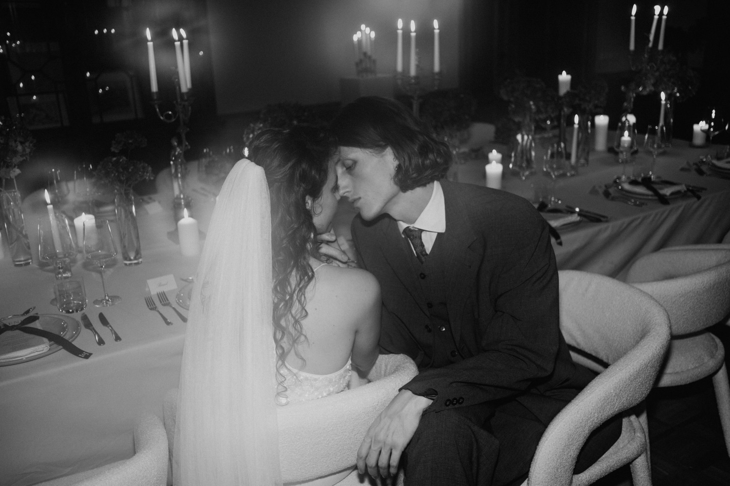 It’s beginning to look a lot like Christmas…✨
De feestdagen komen steeds dichterbij & I love it!
Gaan jullie trouwen in de winter? Dan is @breedenborg misschien wel dé plek voor jullie!
Hoe gezellig is het om zo te dineren met je gasten!