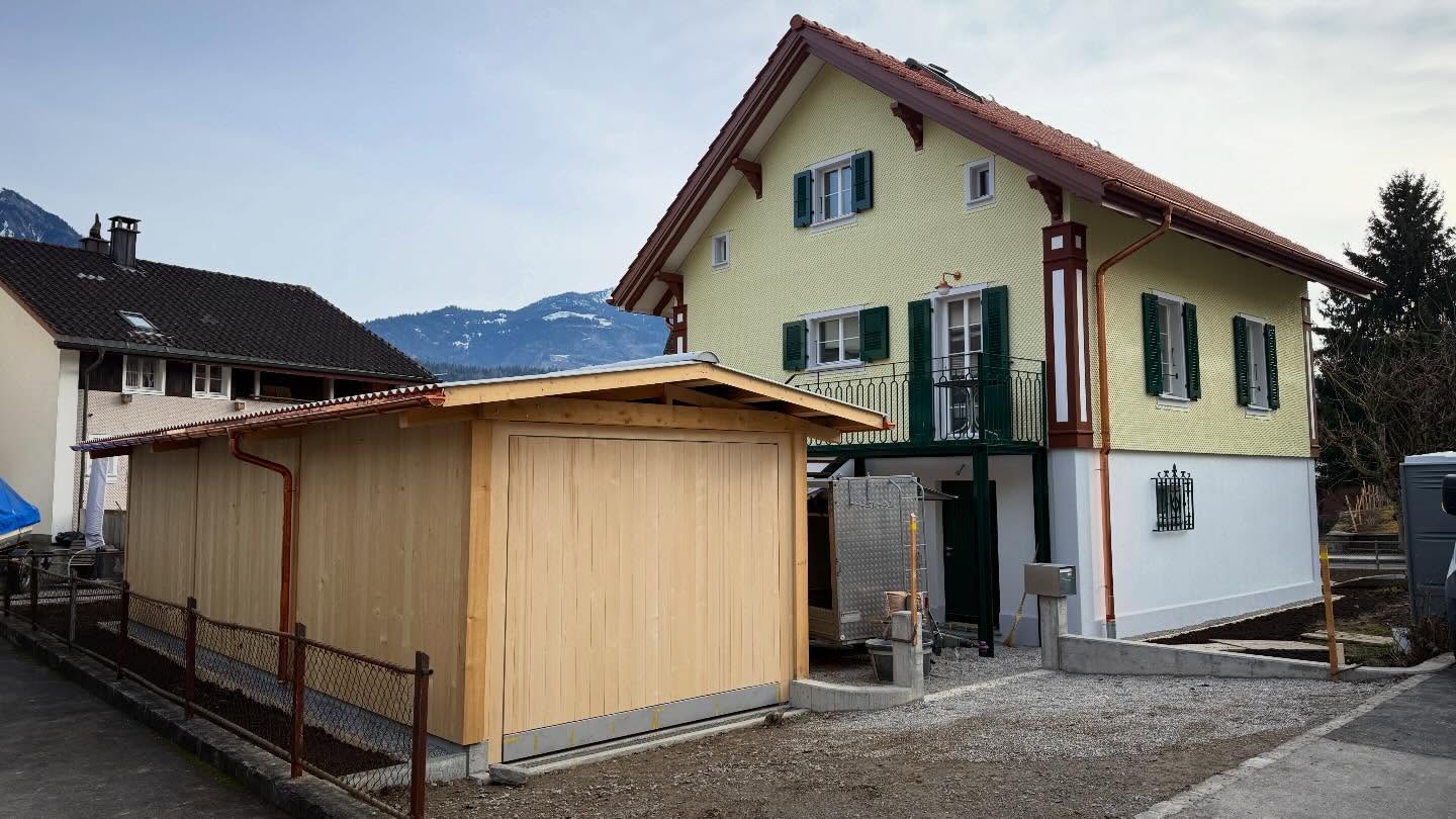 Wir konnten per Ende dieses Jahres diesen tollen Auftrag in Alpnach erfolgreich abschliessen.
Eine komplette Kernsanierung des EFH + Carport.🏡🪵
Startschuss war im März 2025.
#holzbauschweiz #holzbauweise #zimmermannskunst #holzhandwerk #schweiz #luzern #holz100 #velux #holzmachtstolz #handwerkskunst #zimmermann #maffell #elementbau #handabbund💪⚒holzbauschweiz #holzbauweise #zimmermannskunst #holzhandwerk #schweiz #luzern #holz100 #velux #holzmachtstolz #handwerkskunst #zimmermann #maffell #elementbau #handabbund💪⚒