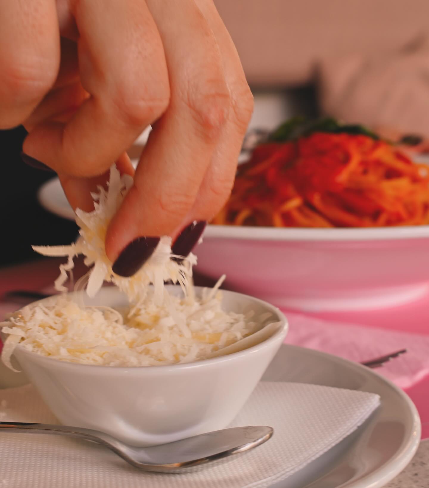 Cheese please!
•
•
•
#pasta #spaghetti #italianfood #foodie #etienpizzabar #pizza #pizzalover #voula #psychiko