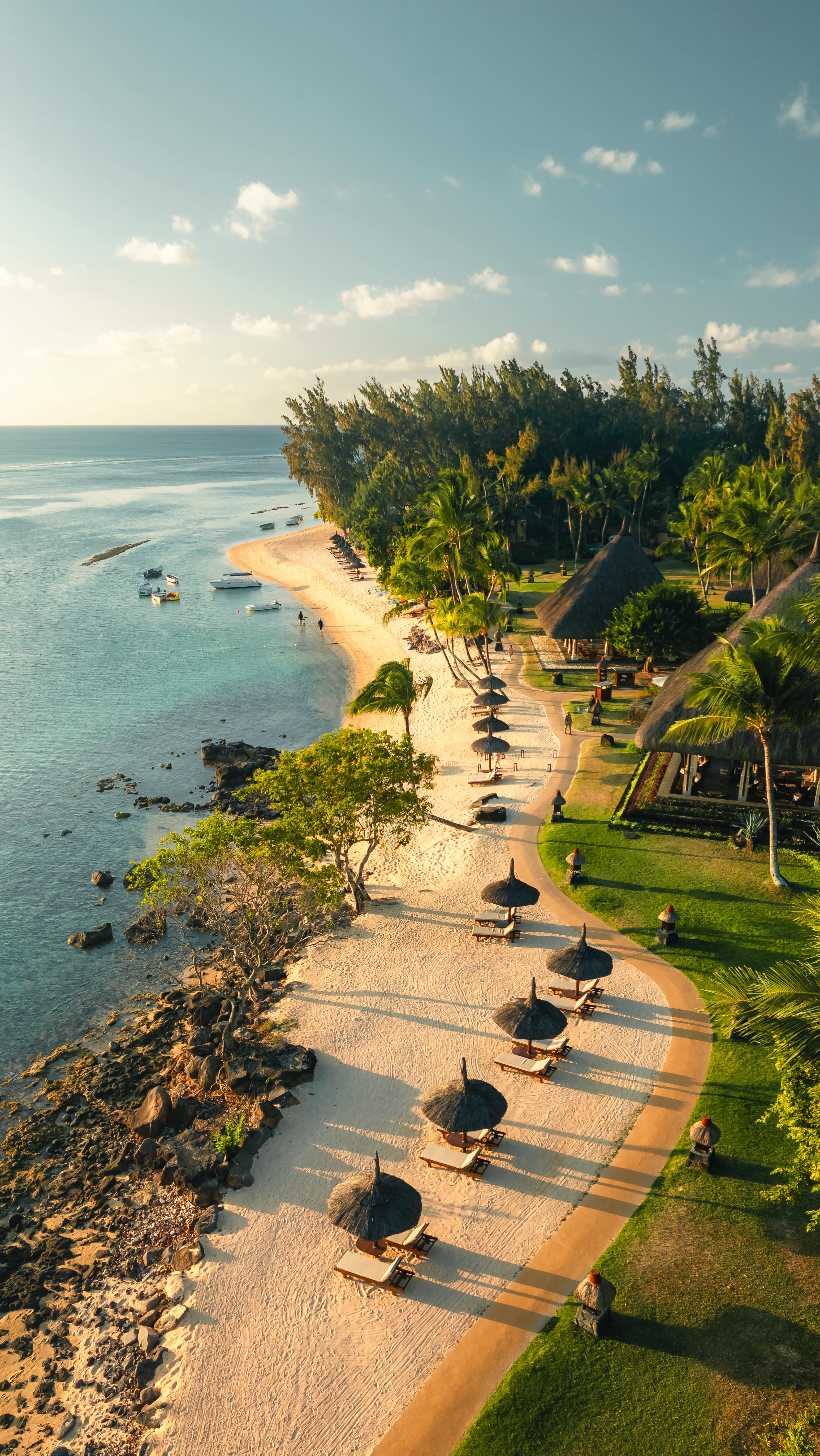 Famtrip à l’Oberoi Mauritius & stopover Dubaï
Un super voyage avec des agences françaises à l’hôtel @theoberoimauritius
Au retour, petit stopover à Dubaï pour prolonger l’aventure ✈️
Merci au DMC @promotourmauritius pour les activités uniques et exclusives
Merci à Julien et Audrey de Promotour,
Edna de l’Office de Tourisme de Dubaï,
Astrid d’Emirates pour leur accueil et soutien
Un séjour riche en découvertes et belles rencontres
#OberoiMauritius #Famtrip #IleMaurice #luxuryhotel #AgencesDeVoyages