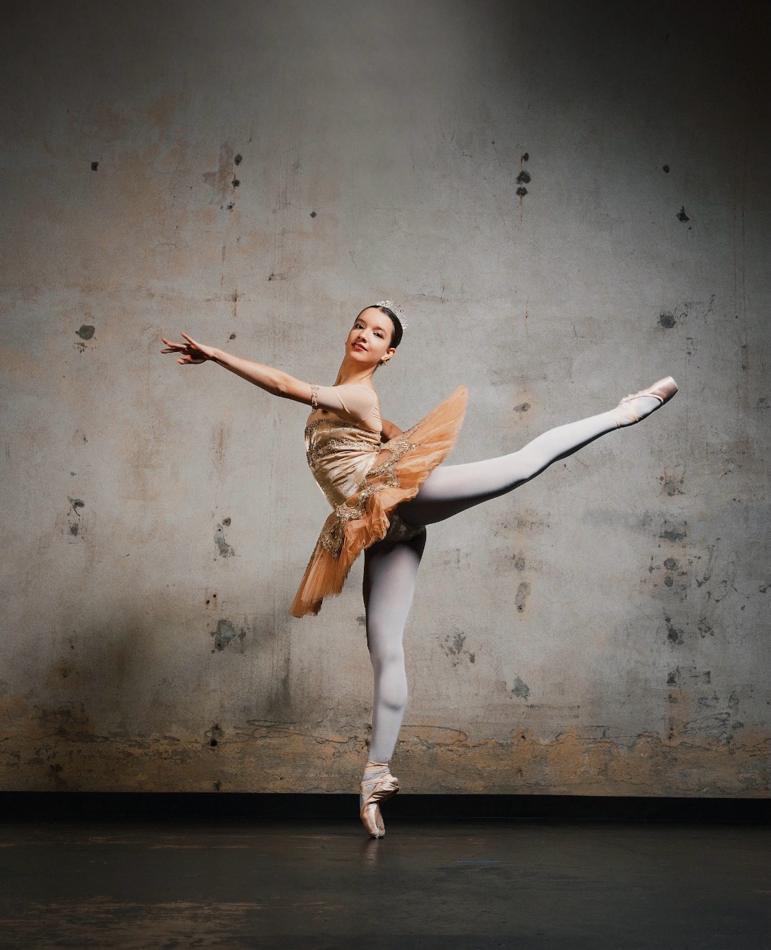 Meet Isabella Viloria
Leading Cast: Sugar Pecan Fairy
Isabella (Izzy) Viloria is a seventeen year old senior at iUniversity Prep, a magnet school of Grapevine-Colleyville ISD. She is in the Honor Roll and a member of National Honor Society.
Isabella started dancing at the age of three and became more focused in classical ballet at the age of twelve when she joined Bayou City Ballet School and became a member of BCB Youth Company.
During her time at BCB Youth Company, She danced the roles of Drew Drop from Nutcracker, pas de deux from Kermesse en Bruges, En Bateau Choreographed by Samuel Kurkjian, Verona suite choreographed by Alex Pandicio, and
Bleeding heart choreographed by Dylan Allen.
Furthermore, She has been accepted in many prestigious summer intensives in the past few years including: ABT, Miami City Ballet, The Washington Ballet, Ellison ballet, John Cranko, Austin Ballet, and Houston Ballet.
She has attended summer Intensives at Next Generation Ballet, Texas Ballet Theater, and The Harid Conservatory.
Izzy joined Vitacca ballet school accelerated program last year and worked on a variety of repertoire for performance as well as competition which includes the ballet ensembles of Don Quixote Suite choreographed by Tina Kay Bohnstedt and La Folia choreographed by Ilya Kozadayev.
We’re releasing previously held tickets later today. This is your FINAL CHANCE to see celebrate the holidays… HTOWN style! HoustonUrbanNutcracker.org or the Stafford Centre’s box office!
📸 @capturedbymichy