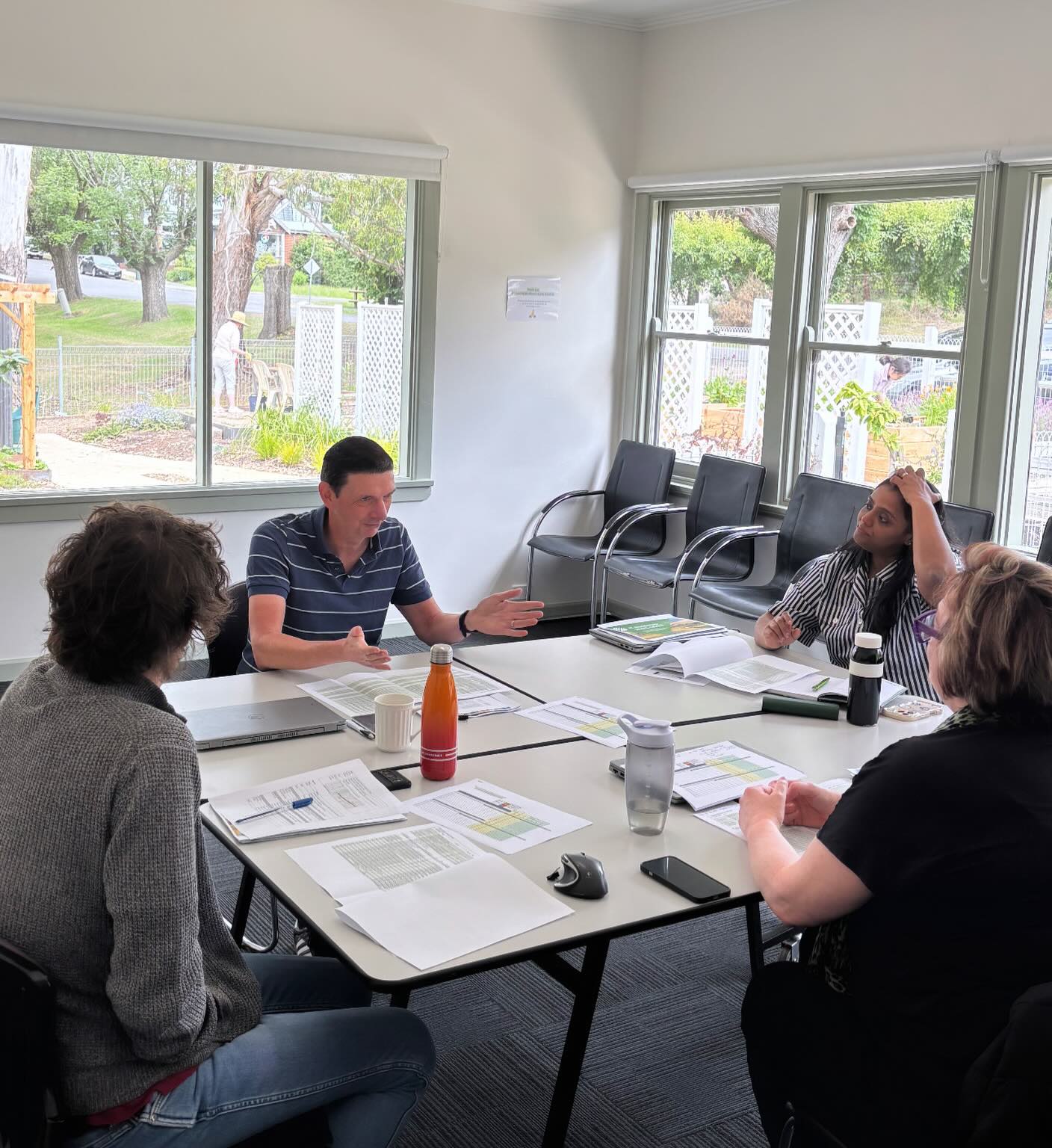 Today, Macedon and Mount Macedon Community House had the pleasure of hosting David Gunn and his team from FRRR (Foundation for Rural Regional Renewal).
FRRR supports rural, regional and remote communities across Australia by funding projects that strengthen local resilience and wellbeing.
David and his team enjoyed our light-filled space, the outlook across the gardens, and were keen to head up Victoria Street, Macedon to explore some local spots for lunch.
Thank you, David, for choosing MMMCH to host your meeting.