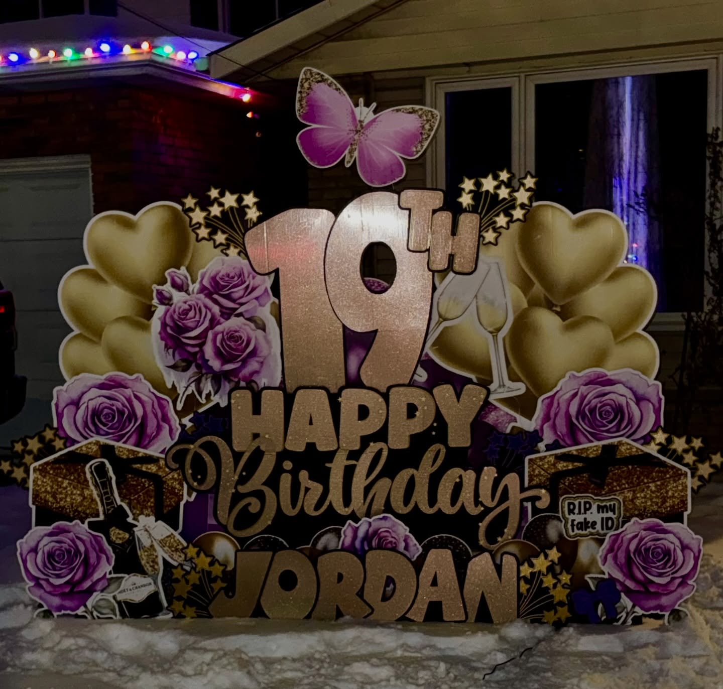 Thank you to everyone who’s kept us busy lately…We’re so grateful for your support!
Catching up on sharing some of our recent displays. (As always a bit behind 😂)
Now booking winter, spring & GRAD!
www.nadinenoelledesign.com
#HamiltonEvents #Events #eventdecor #lawnsignrentals #nadinenoelledesign #lawnsigns #partydecorations