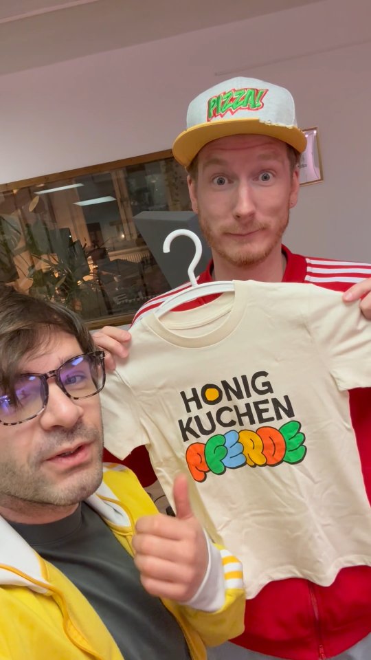 Die Honigkuchenpferde haben endlich Merch ❤️
#honigkuchenpferde #merch #kinderlieder #weihnachten #familie #freunde