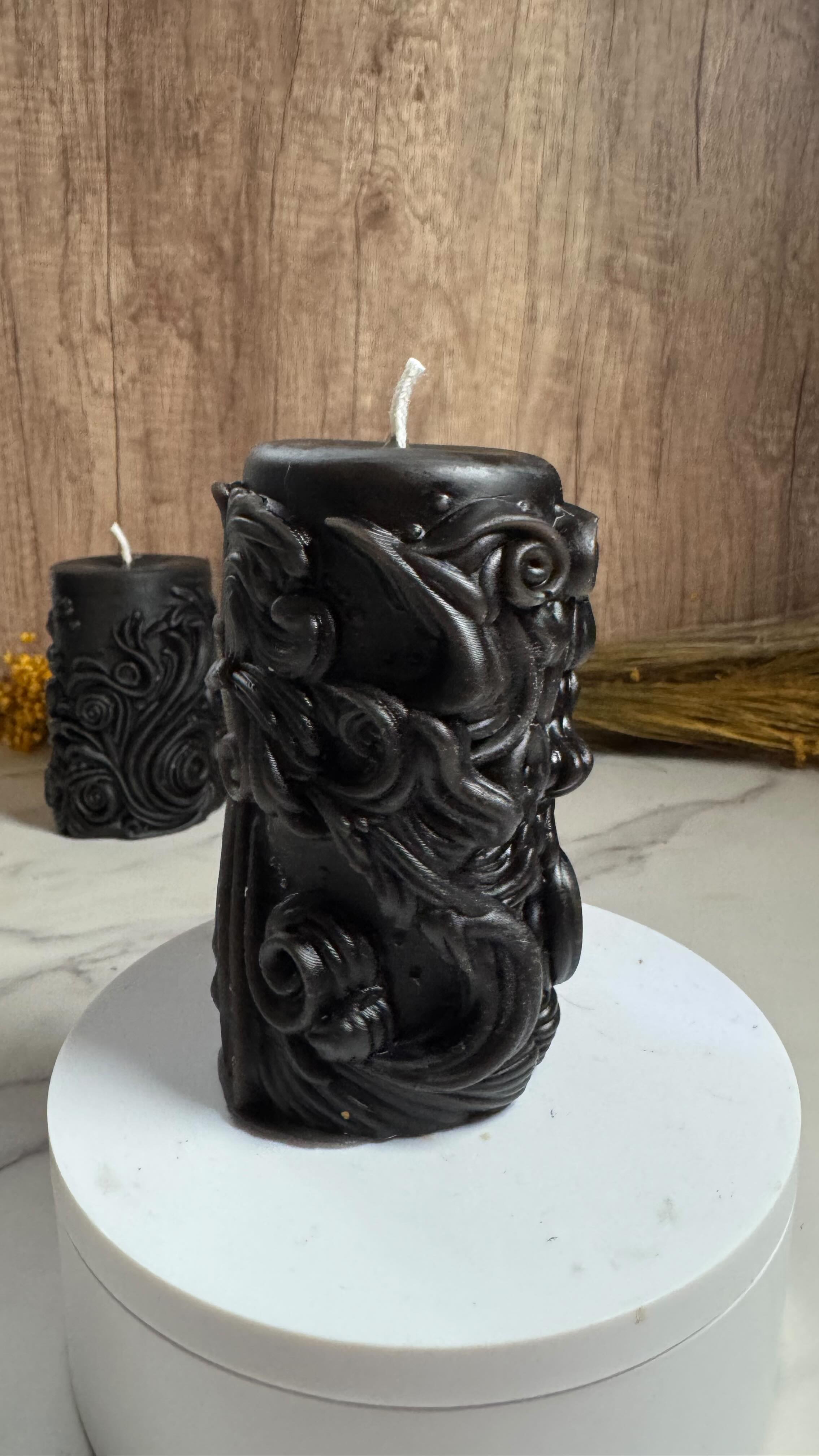 A customer requested Winter Solstice candles - I'm not sure the video does it justice we have three different designs
They will be available:
Tonight: @spacityfarmersmarket 4:00 - 8:00 at the Lincoln Baths
Tomorrow: @gffarmersmarket 9:00 -12:00 at the Ed & @saratogafarmersmarket 9:30 - 1:30 at Wilton Mall
#wintersolstice #candlelight #supportlocal