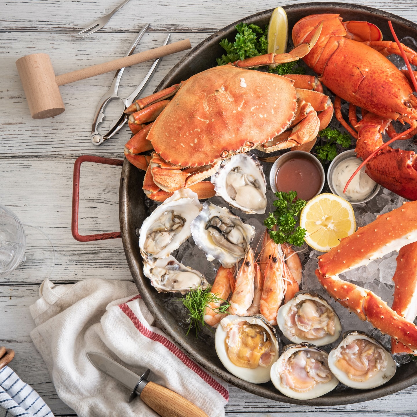 CHEFS: FRESH SHELLFISH DEADLINE 🚨
We need your help, finalising your Christmas and New Year orders. To guarantee the very best fresh shellfish for the festive period, we need your orders in by 12 noon tomorrow (Thursday).
We will have frozen options available for some products, but for those specifically wanting fresh stock, please get your orders in for:
🦪 Fresh Oysters
🦞 Fresh Lobsters
🦀 Fresh Crab
🐚 Fresh Mussels & Clams
Don’t miss the boat on your festive prep!
📞 Call the office or speak to your Account Manager now to secure your delivery.
#MyFishCompany #ChefLife #FreshShellfish #SeafoodSupplier #ChristmasPrep NewYearMenu FreshFish UKChefs ShellfishOrder