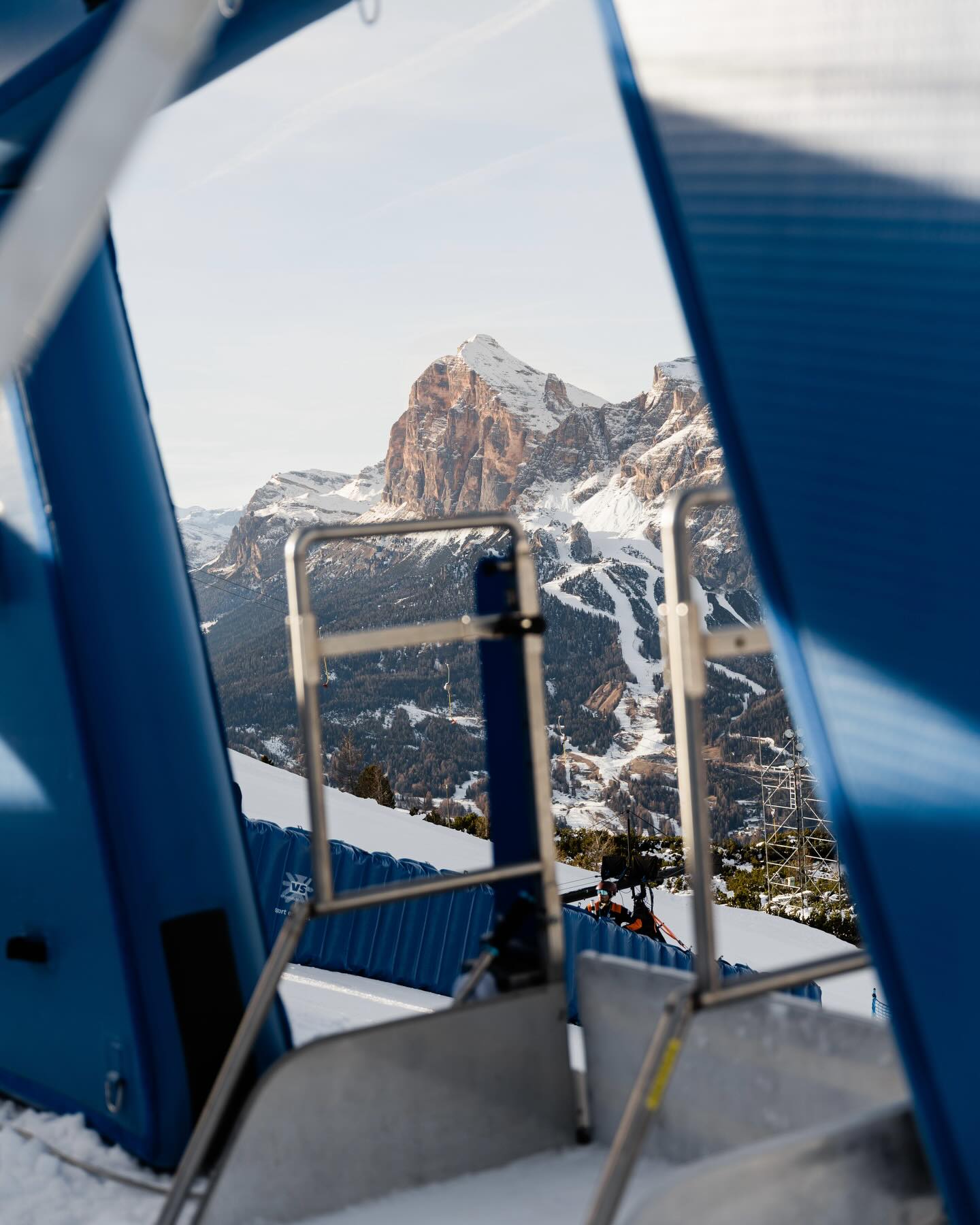 @cortinasnowboardworldcup recap pt. I ❤️🔥
#snowboardworldcup #snowboard #snowboarders #cortinadampezzo #wintersports #roadtomilanocortina2026 #sportphotographer #sportphotography
@visaspa @fissnowboardracing @fondazionecortina @cortinadolomiti @cortinaskiworld @my.dolomiti @superg_cortina @fondazionecortina @faloria_cortina