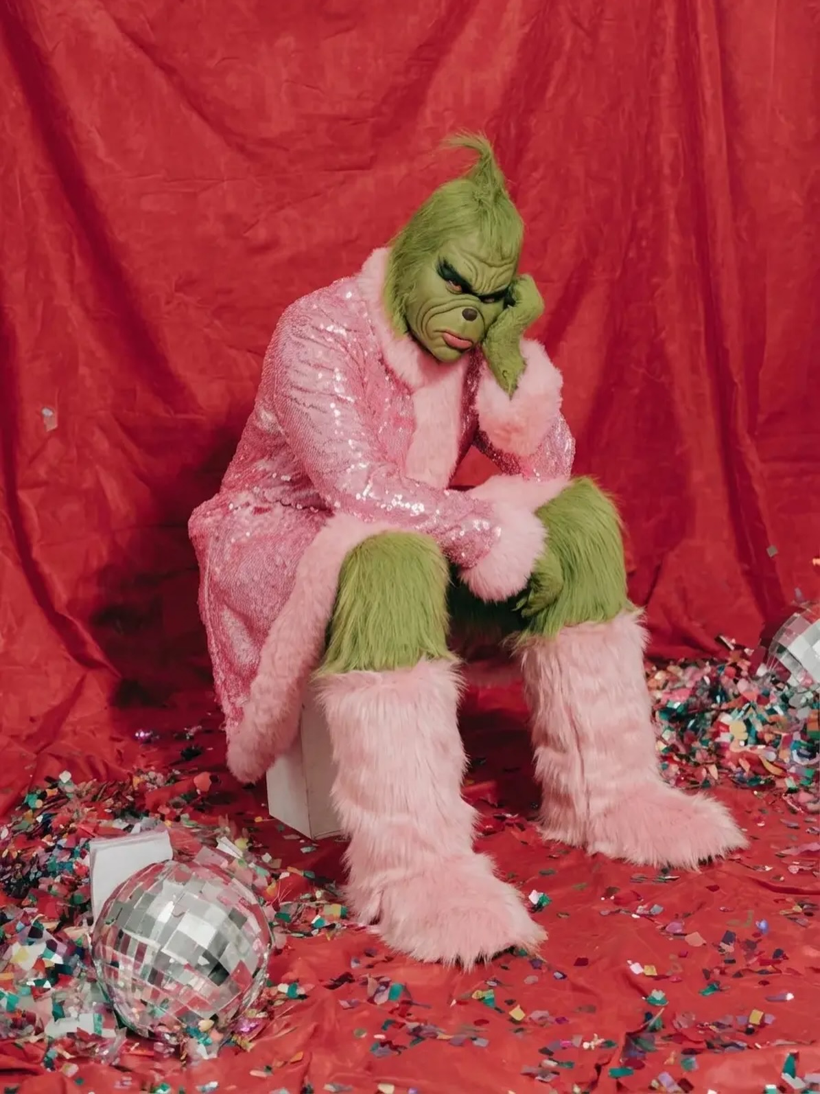 POV: The Grinch That Stole PLAYGEAR 😂🎄 looks absolutely FABULOUS in our Furg Boots might we add !
We only have a FEW PAIRS LEFT ! No restock. Make sure to grab yours now so you don’t miss out Player 🎀