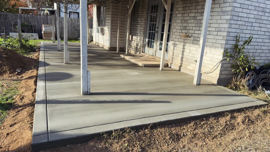 Another concrete patio transformation completed 💪🧱
We removed the old surface, prepped the ground, installed rebar reinforcement, and poured a brand-new concrete slab with clean edges and a smooth finish. This covered patio is now stronger, level, and ready for years of use.
If you’re looking to upgrade your backyard, patio, or outdoor space, we’ve got you covered.
📍 Serving San Antonio, Austin, and surrounding Texas areas
🌐 Visit us: www.tgconcretesolutions.com
📞 Contact us at 210-404-7280
For Spanish at 830-717-9391
#ConcreteWork
#ConcreteContractor
#concretepatio
