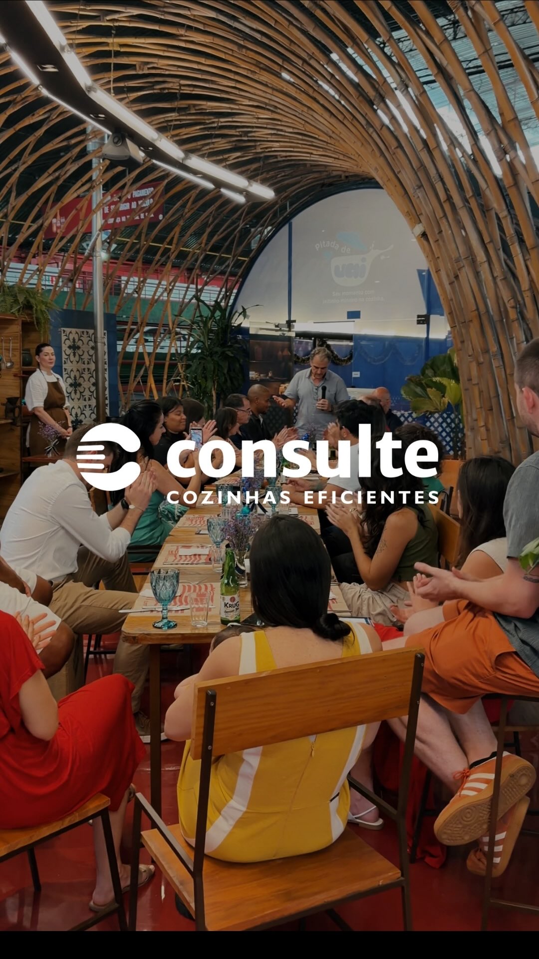 Encerrando o ano do melhor jeito: juntos 💙
Esse é um pequeno registro da nossa confraternização de final de ano da Consulte Cozinhas Eficientes, realizada no espaço dos nossos parceiros da Cozinha Interativa Itambé por @cumbucca um encontro marcado por troca, conexão, gratidão e muito sabor comandado pela chefe @fabianagoianarodrigues.
Nosso muito obrigado a cada colaborador, parceiro e profissional que fez parte da nossa jornada em 2025. Vocês são a base de tudo o que construímos.
Que 2026 venha com ainda mais projetos, crescimento, parcerias fortes e cozinhas cada vez mais eficientes. Seguimos juntos! 🚀✨
#cozinhaprofissional #cozinhaindustrial #consultecozinhaseficientes #consultecozinhas #cozinhaeficiente #equipamentosparacozinha #foodservice