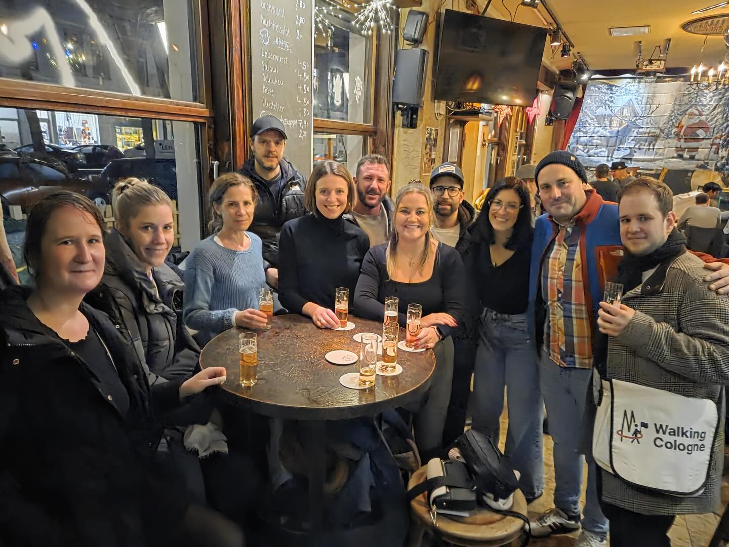 He es et schön ❤️
Mit unserer Büdchen-Tour durch die Südstadt erleben wir Köln von seiner ehrlichsten Seite.
#WalkingCologne #SüdstadtLiebe #Büdchen #KölnErleben #Köln