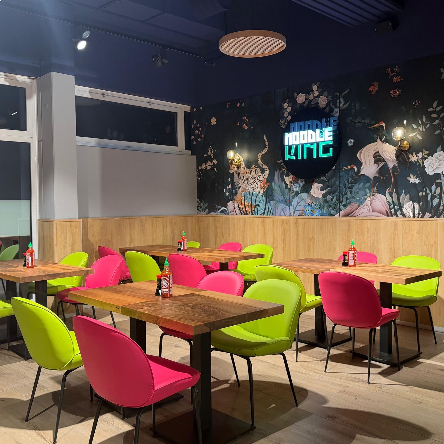 Wir wachsen weiter! 🎉
Noodle King eröffnet einen neuen Standort in Feldbach – und bringt euch eure Lieblingsnudeln jetzt noch näher.
Freut euch auf frisch zubereitete Wokgerichte, schnelle Küche und vollen Geschmack.
📍 Industriepark 1/2, Mühldorf bei Feldbach, 8330
Vorbeikommen, genießen, wiederkommen! 🍜🔥
#neueröffnung #celebrations #asianfood #feldbach #noodleking