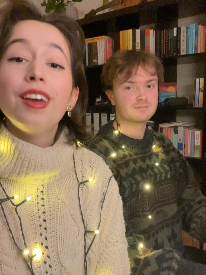 THURSDAY VERSES - Christmas Special with @scottietmusic
The past few weeks I’ve been doing some research…with the mission to find every Christmas/winter verse…I think I got to about 12?
Here are a few we really liked! Can you name them all?
Drop it in the comments
🎄
#thursdayverses #jazzduo #jazzpiano #jazzsinger #jazzstandard #christmassong #christmas