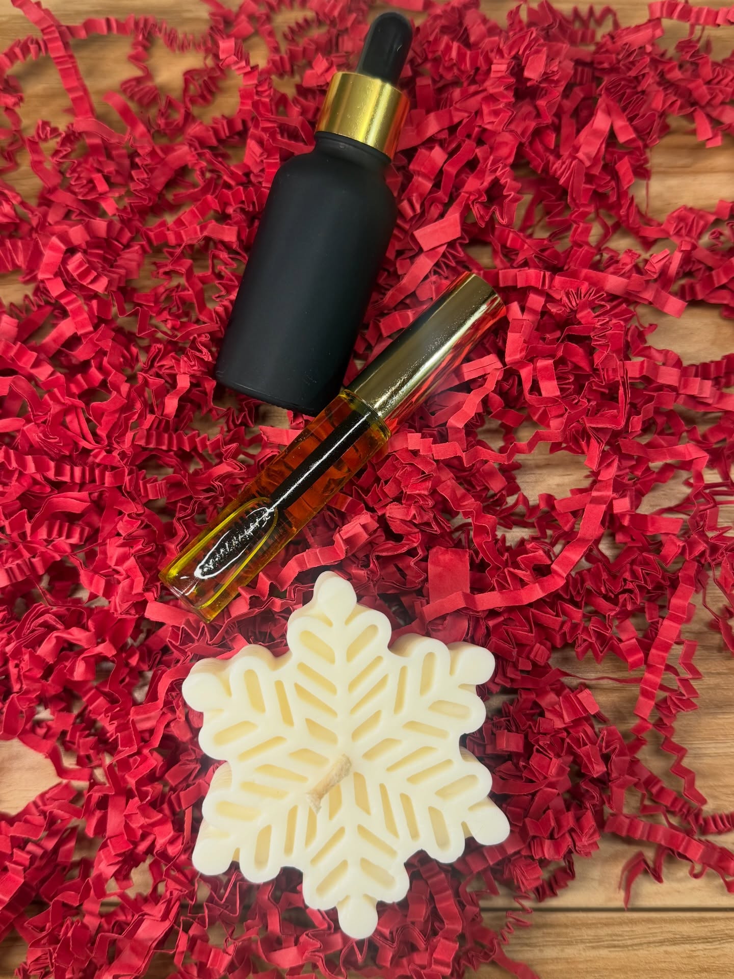 ✨ Perfect Christmas Presents 🎁 ✨
With Christmas getting closer, this is a lovely time to choose meaningful gifts — the kind people actually use and enjoy. 🎄
Whether it’s for someone you love or a little treat for yourself, these pieces fit beautifully into the holiday season.
Take a look, feel inspired, and get ready for a cozy Christmas. 🤍
#Candles
#CandleLovers
#CozyMoments
#ThoughtfulGifts
#noël
#Bougies
#IdéeCadeau
#Velas
#IdeiasDePresente
#LuxembourgLifestyle
#CozyHome
