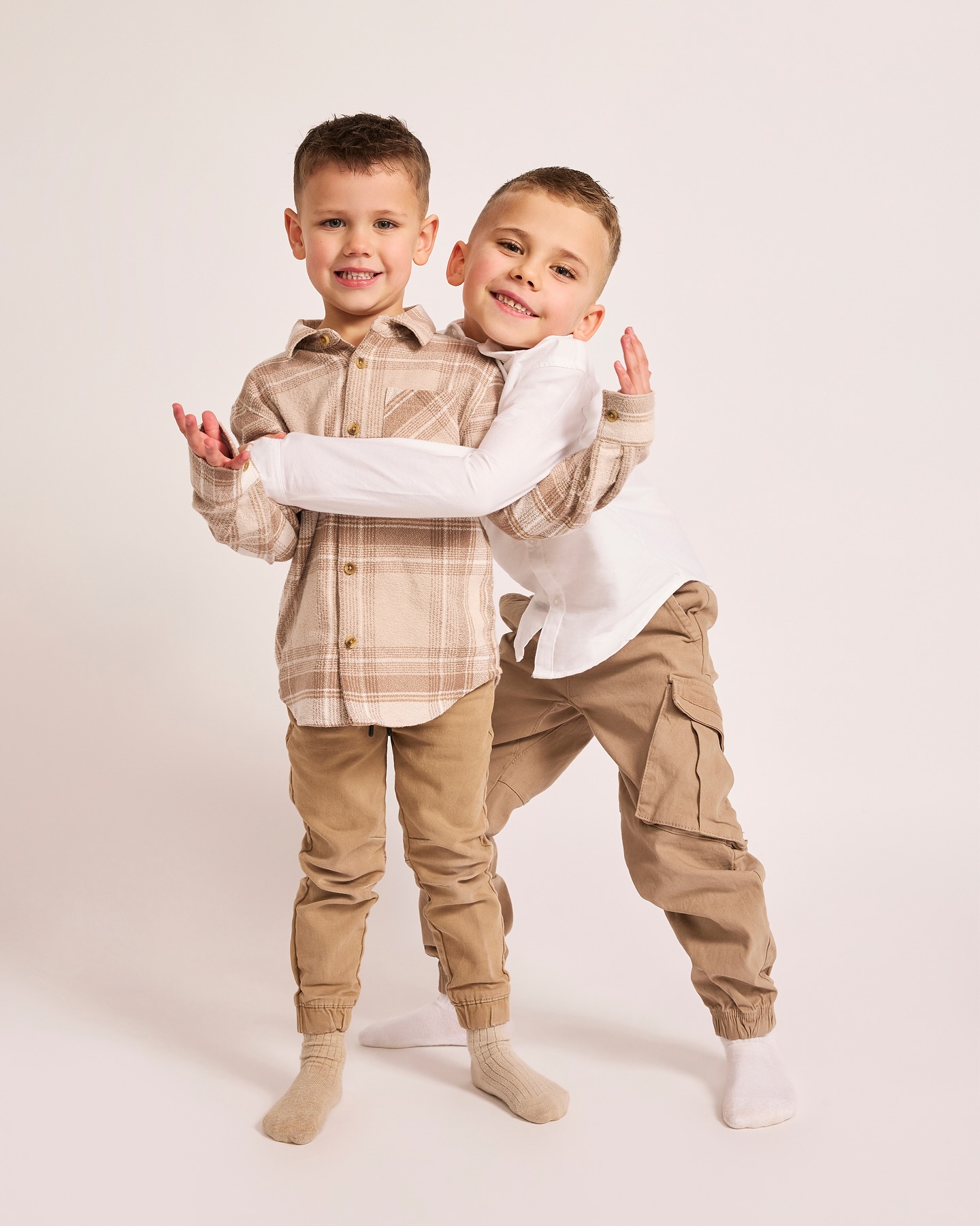 I’ve been photographing these cuties for a number of years and I love getting to meet the new baby brothers/sisters/cousins each year for their portrait update sessions.
Aren’t they just so photogenic? Little models in the making.
#childrensphotographer #childrensphotoshoot #siblinglove #siblingstogether #lancashirephotographer #yorkshirephotographer #familyphotographer