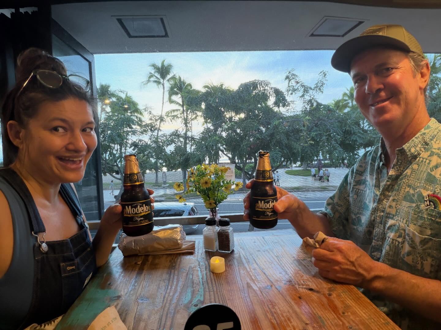 Happy Holidays and Happy Birthday 🎂 to me! Jesse and I are having fun on our weekend staycation and these are some fun crafts I have made so far… As well and this hilarious 😂 picture of me, @simeon.den, Tabitha, @rachelsecretario, and my Grandma from the 80’s.