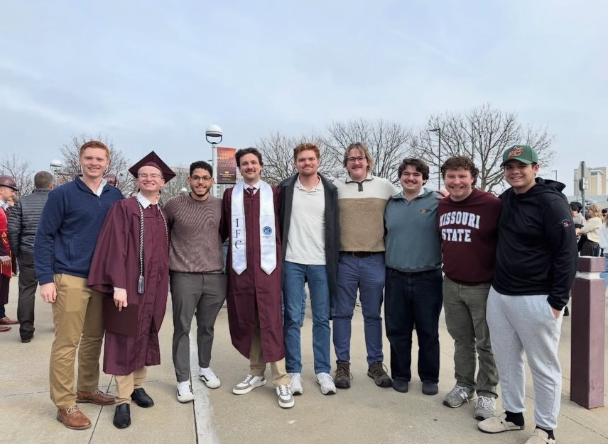 A huge congratulations to our brothers who graduated this semester!
We thank each of you for the time and effort you put into our fraternity and wish you the best for your future beyond Missouri State University. 🤟