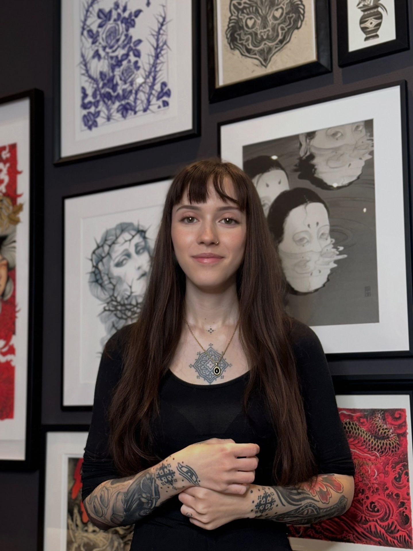 As some of you may know, @laeticiatattoo is joining us as our new resident artist at Tätowierhandwerk LF 🥳
Please give her a warm welcome and show her some love 🔥
If you’re not familiar with her work yet: she creates clean, expressive custom tattoos with a strong artistic touch but is also open to all styles, including small tattoos.
Best thing: she has a few spots left in January, so take your chance and drop her a DM to book 🖤
#tätowierhandwerk #lukasfalkner #portrait #tattoo #tattoos