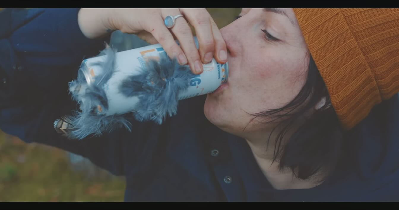 Stuffed pita with ruffed grouse, shaggy mane mushrooms, and leek. Bird butchery can be a feathery business and paired best with a cold craft lager.
I loved making this dish. This incredible pita recipe was given to me by my dear friend @voulahalliday and it never ceases to amaze me how versatile it is. It’s like the perfect warm doughy pillow, that you can stuff with all sorts of yummy goodness. This one I topped with a hung yogurt, fresh juniper (sweet and lightly fragrant), and espelette (of course).