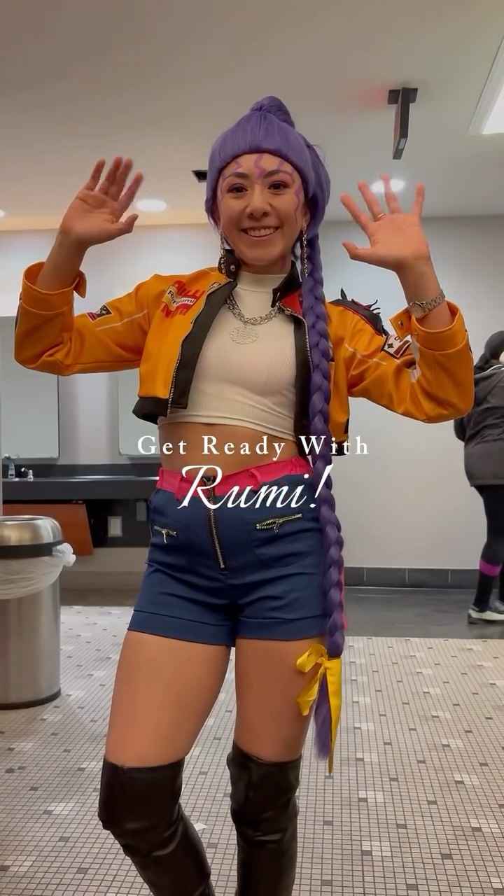 Come get ready with Rumi for a super special birthday surprise!🥳✨
#kpop #kpopdemonhunters #rumi #huntrix #kidsentertainment