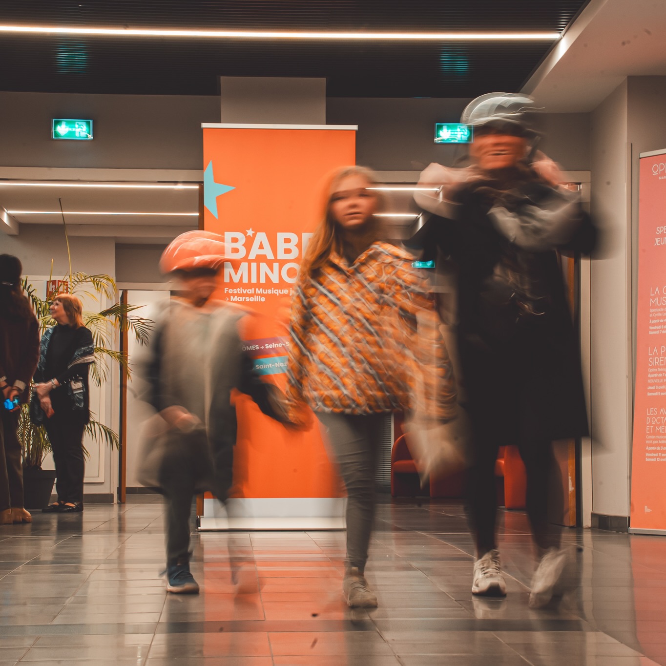 Êtes-vous prêts à découvrir l’affiche de la 12ème édition de Babel Minots ? 🙈
📸 @ludivine.porot_production