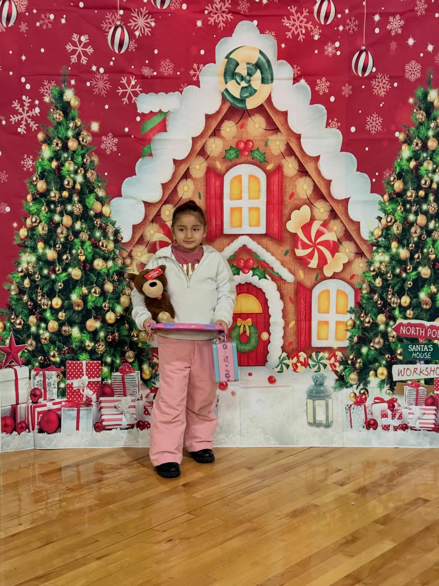 @thisislifechi Holiday Extravaganza