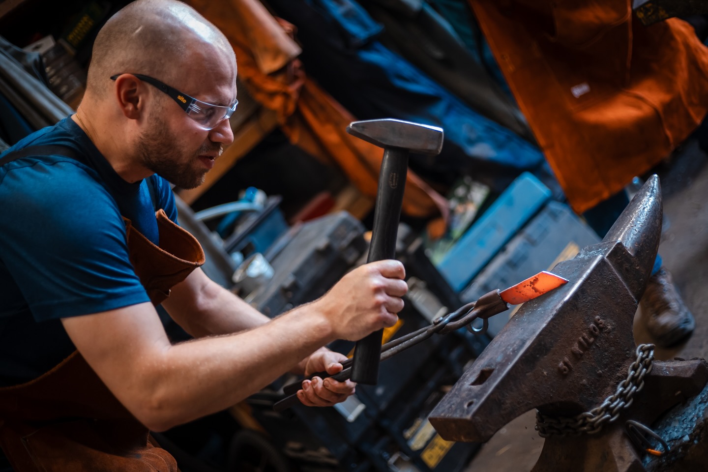 BLACKSMITHING COURSES!
.
Still looking for the perfect gift this Christmas? Look no further! Now with one of the widest ranges of blacksmithing courses in the UK, from sculpture making to BBQ utensil forging and so many more! Join our time-tested blacksmiths for a day of hammer swinging and creativity in our traditional forge based in Rural South Oxfordshire!
.
Spend a full day in our forge and get to produce your very own items under the guidance of experts in the industry. With prices from £75 up to £290 there is a course to suit all budgets, and all our courses are suitable for absolute beginners! Courses take place on Fridays-Sundays and are released quarterly to our email subscribers first!
.
Book online and discover more at Billsworkshop.co.uk
.
Many thanks folks!
Photos by Adamadrian.com