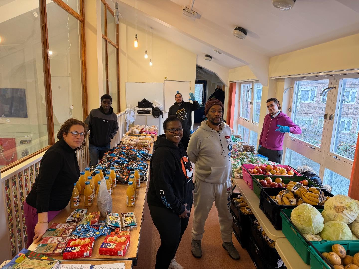 Well done to all volunteers and food giving projects that go above and beyond to help their communities. Here is CC Foundations last day at the Leander Centre Deptford - before moving to their new site in Catford in 2026
We love to see the recognition shown to all volunteers thank you @fekkyofficial for understanding the power of communities 💫✨🌟
2026 @ccfoundation_org @peabodycommunityfoundation @lewishamlocal @gflewisham #lewisham