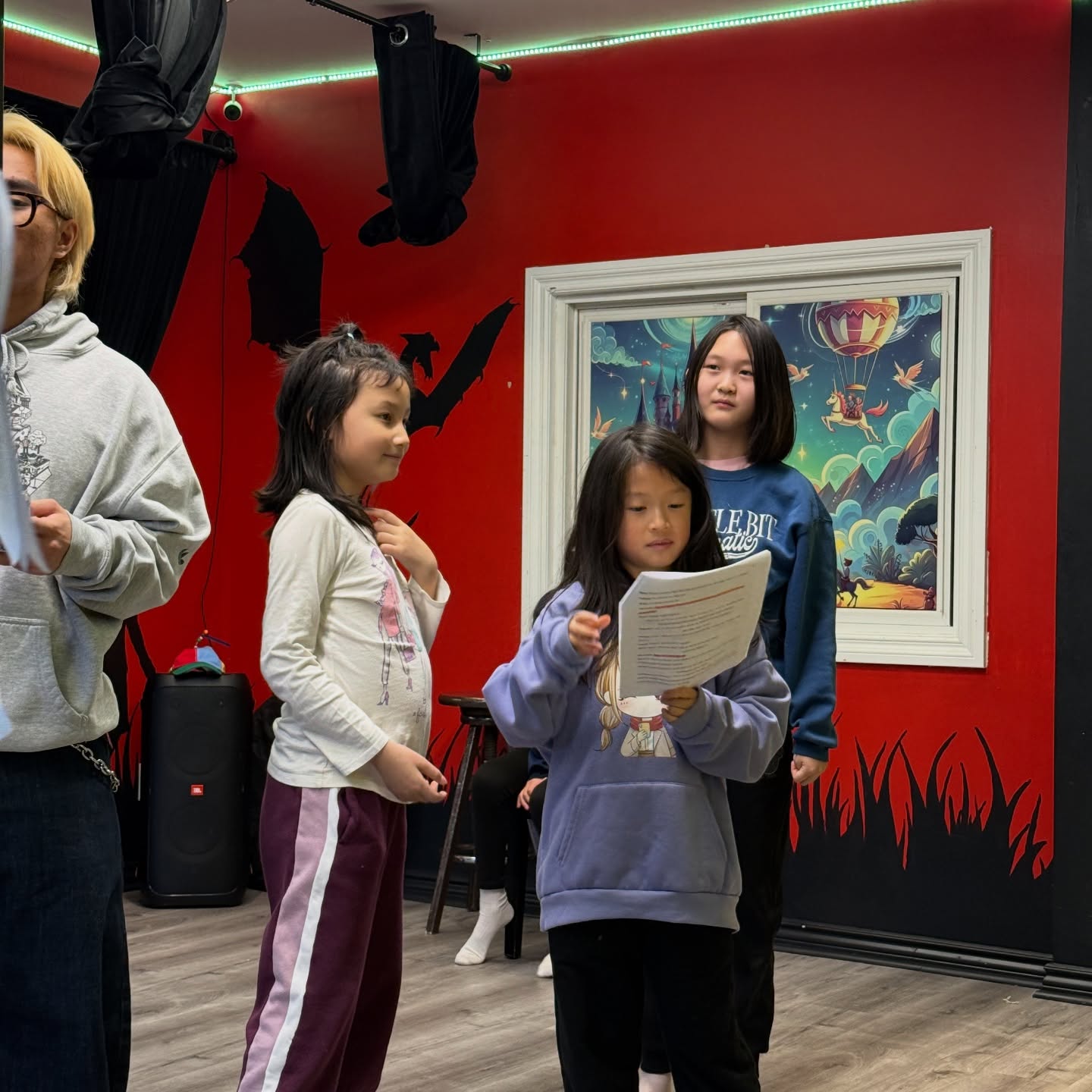 A week at NDA! Our sneak peaks are always scripts, amazing acting, friendships and a peak into our movement activities!
Your kid will LOVE drama! Join now to improve their confidence, drama abilities and social skills ❤️
#drama #richmondhill #markham #thornhill #markhammoms #thornhillparents #dramaprograms #dramaactivities