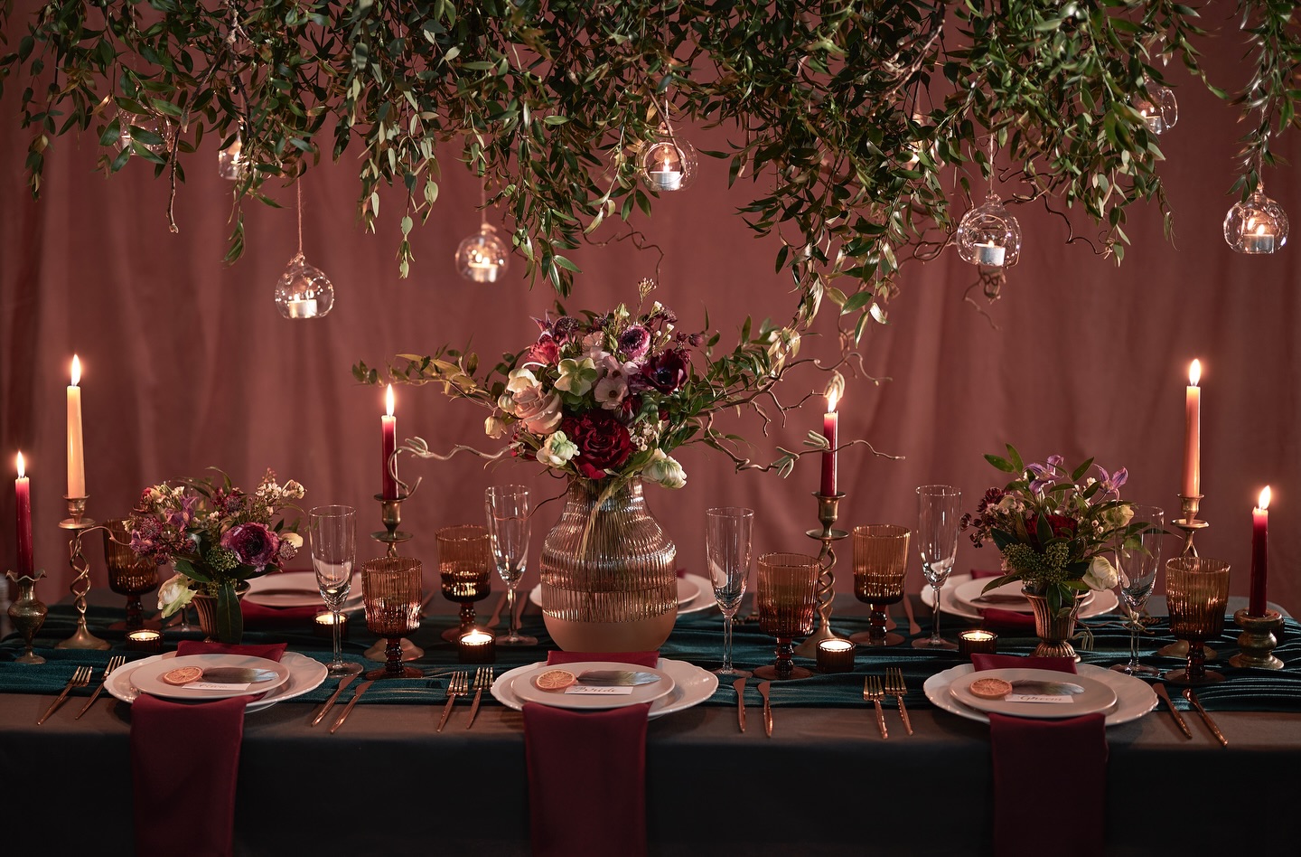 Candlelight, layered textures, and deep winter tones — proof that atmosphere is everything.
When styling a table, it’s never just about what you see at first glance. It’s the glow, the depth, the way the colours soften as the evening unfolds. Thoughtful, tactile, and designed to feel warm long after guests take their seats.
Winter weddings done beautifully
📸 @mattbuttsphoto
🌹 @wildegreenstudio
🕯️ @scarlettroseevents
#winterweddings
#winterweddinginspiration
#weddingtablescape
#weddingstyling
#moodyweddings
#romanticweddingstyle
#tablescapestyling
#weddingdetails
#weddinginspo
#somersetwedding
#ukweddingplanner
#luxeweddingstyling
#candlelightwedding
#scarlettroseevents