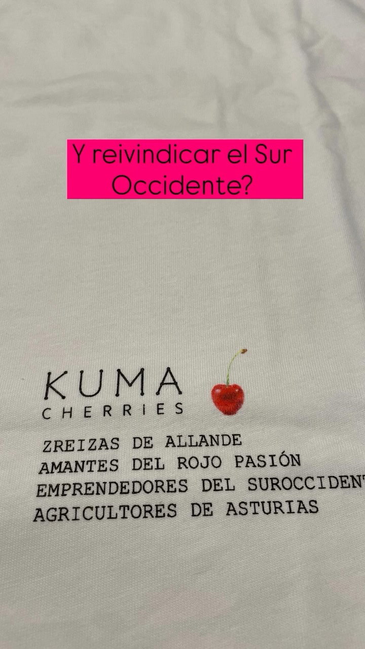 Hazle un favor a tu amigo invisible y conviértelo en un embajador del Sur Occidente de Asturias!! Últimas camisetas disponibles en @marmodacalle !! Correeeeeeeeeed!#allande #asturias #suroccidentedeasturias #cerezas #productores