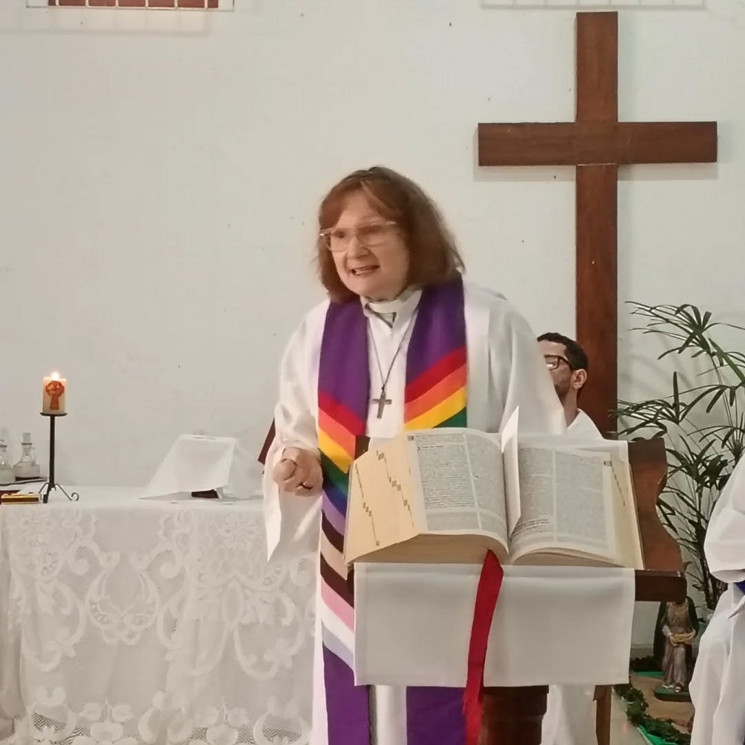 ✨ Dia de Festividade na Trindade ✨
Dia de celebração Eucarística e almoço comunitário.🥰
Coleta para o 4º Domingo do Advento
“Ó Deus onipotente, purifica a nossa consciência com tua visitação diária, para que teu Filho, Jesus Cristo, em sua gloriosa vinda, o qual vive e reina contigo, na unidade do Espírito Santo, um só Deus, agora e sempre.
Amém.” 🙏🏿
📖 Livro de Oração Comum, página 422.