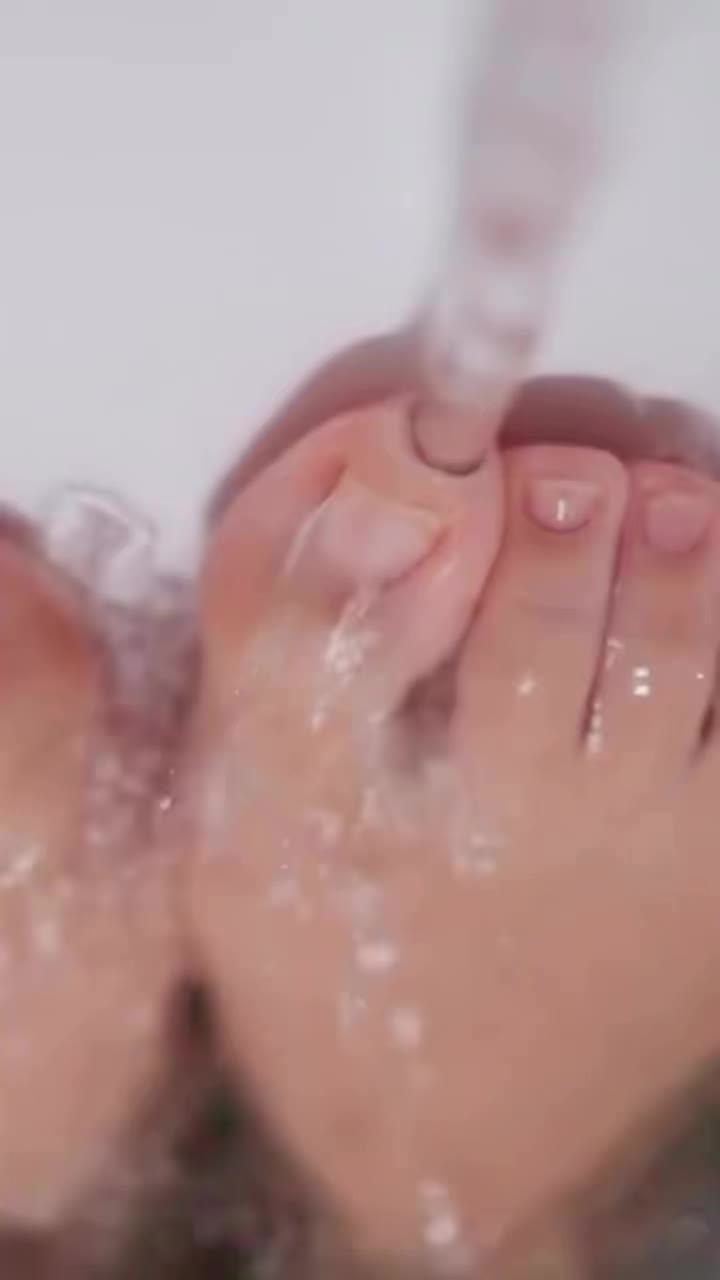 JULEGAVE TIPS TIL BESTEFORELDRENE
De fortjener mer enn bare en ting – de fortjener en følelse. 💛 @followers
#
Gi luksuriøs fotpleie i julegave på Lillehammer SPA: varmt, utrolig deilig og dypt avslappende.
For varme, myke føtter og en ro som varer.
Lillehammer SPA – kåret til Europe’s Best Skin Care Clinic. ✨
En opplevelse de vil elske (og snakke om lenge). Kjøp👇
https://www.lillehammerspa.no/product-page/klassisk-fotpleie
#luxuryspa #spalife #wellness #wellbeing #treatyourself #giftideas #christmasgift #spaetiquette #awardwinning
#lillehammer #lillehammerspa #lillehammerbyen #gudbrandsdalen #visitlillehammer #innlandet #norge #norway #lokalt
#julegave #julegavetips #opplevelsesgave #gavekort #besteforeldre #mormor #morfar #farmor #farfar #romjul #omtanke #velvære