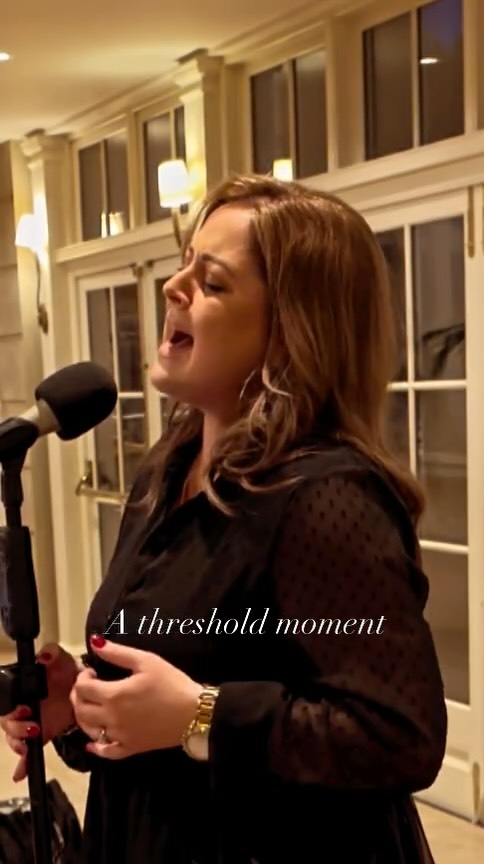 “I Choose You”
Recorded on the winter solstice — a day defined by thresholds. A bridal entrance is its own threshold - a step closer to forever.
Live vocals & piano create the space for the moment to be felt 🤍
#weddingmusicireland
#irishwedding
#bridalentrance
#liveweddingmusic
#winterweddingireland