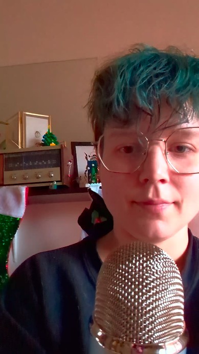 Is anyone else tired of hearing about estrangement ð I had some thoughts as a queer mental health therapist that I thought I'd share ðļ