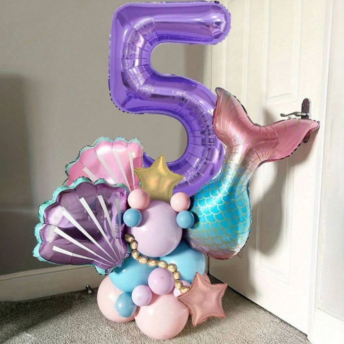 🧜♀️Mermaid Balloon Stack🧜♀️
💫Making a splash for little girls birthday! ✨💫
A magical mermaid celebration with waves of fun, laughter, and love!
@jasminesdecoration
.
.
.
DM to book your Display.
.
.
.
#birthdayballoons #manchesterballoons #balloondecoration #mermaidballoons #balloonstack