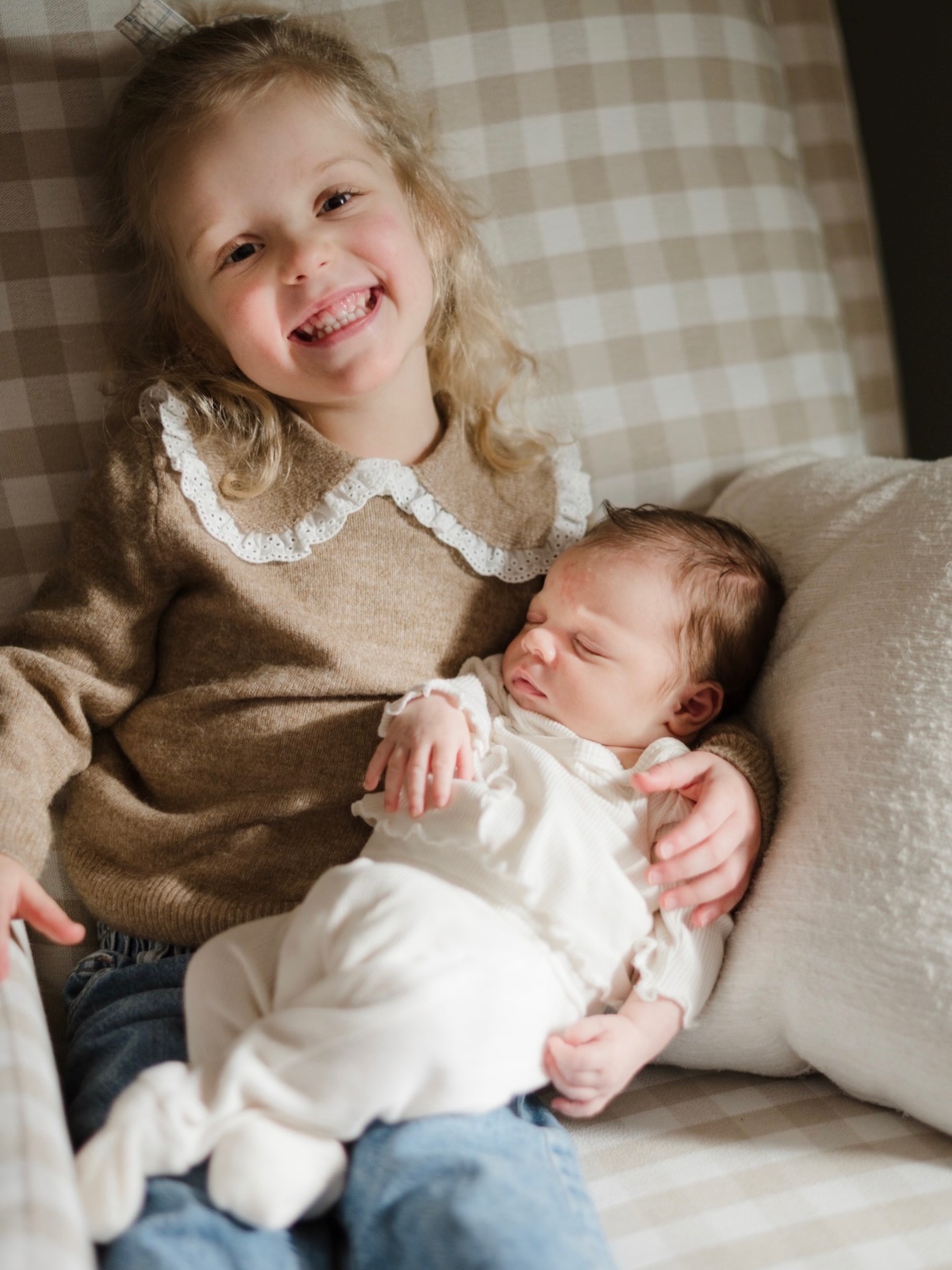 Last month we welcomed our sweet baby girl, Sophie Jean Stewart 🤍 the sweetest (& sleepiest) month. Blair is loving being a big sister. Thankful for this little fam of mine 🤍🥹
Thank you for all the love & support, & for continuing to trust me with your real estate needs, I feel so grateful to have the best team behind me. 🖤