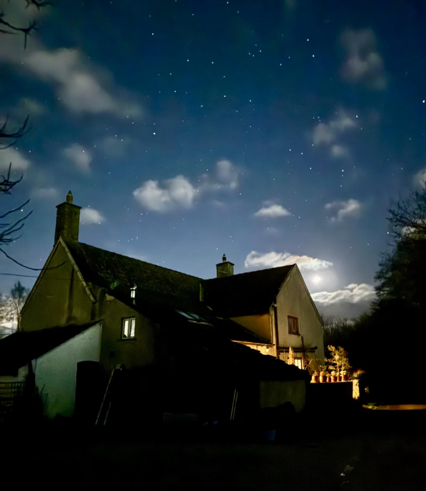 Pisces over Oatley for Christmas. The heptagon is the head. We’ve finished our advent calendar but this shot of Ned’s is too atmospheric to miss!