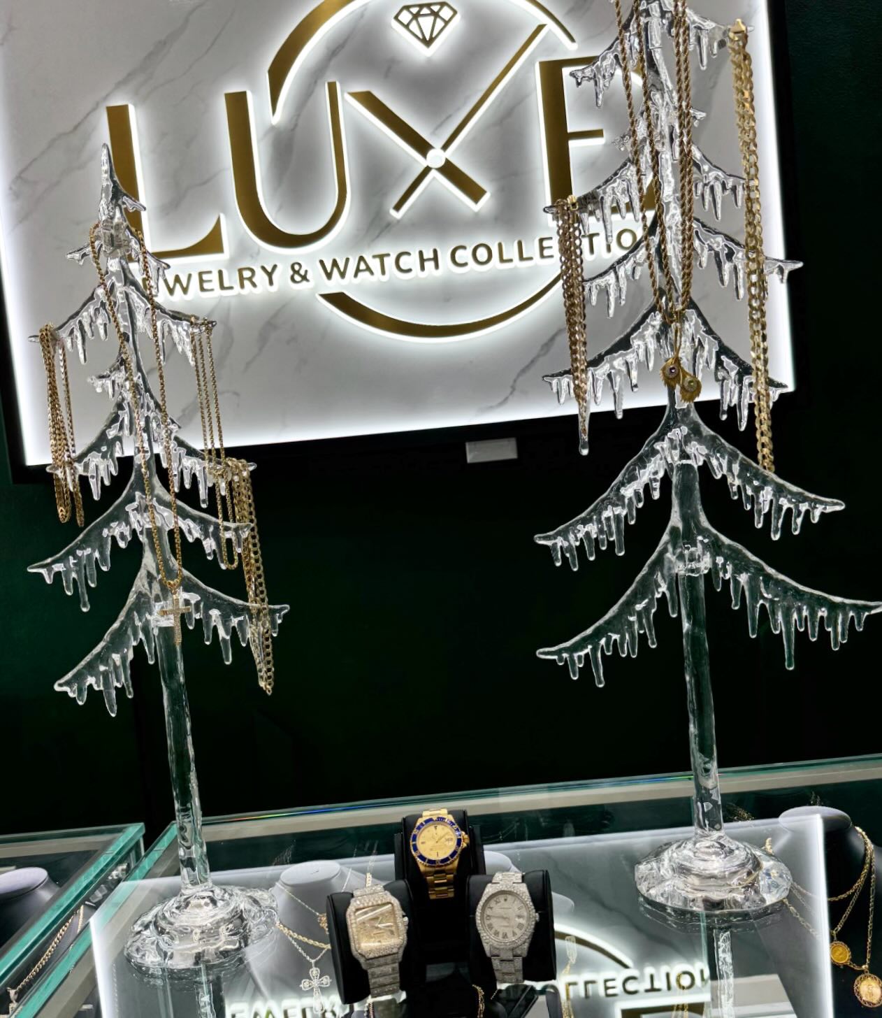 The holidays are coming up fast! Be sure to get any last minute shopping in before it’s too late!