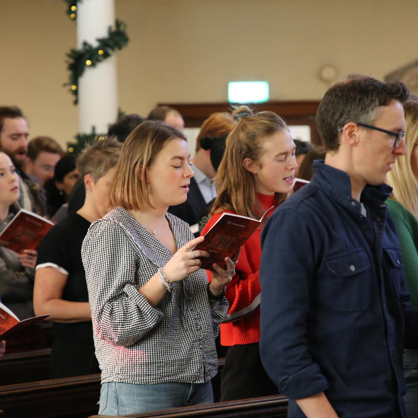 What a joy to see so many at Gospel at Work network carol services over the last two weeks, as well as lots of encouragements from in-house office carols too.
Lunchtime talks are now on a break for the Christmas period but we look forward to welcoming you to your nearest in the New Year: gospelatwork.org.uk/map
#gospelatwork #christianity #christmas #carols #london