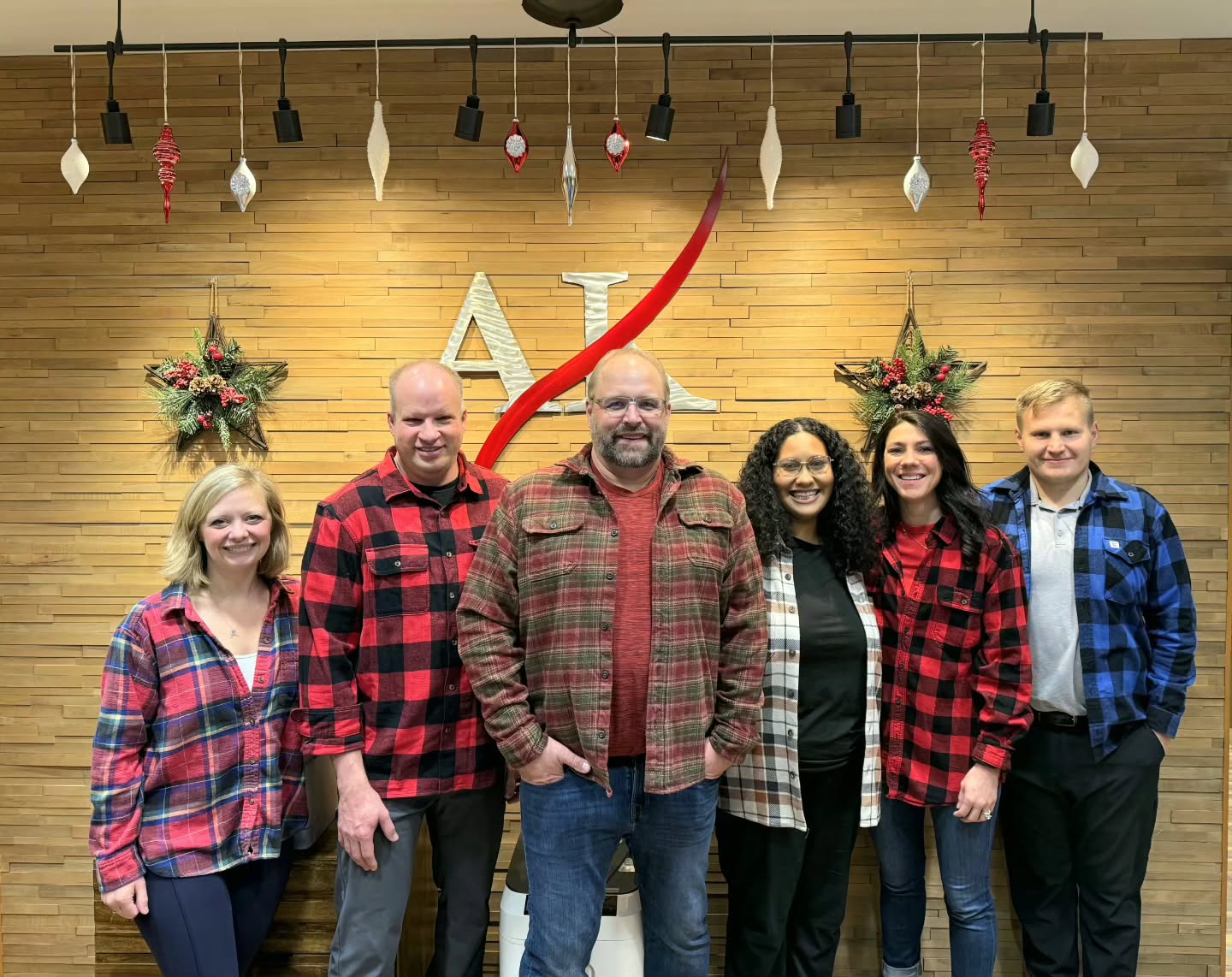 Fa la la la FLANNEL day! 🧣
Get ready to trade cozy for tropical—tomorrow is Christmas in Hawaii 🌴🎄 Only 5 more spirit days to enter for your chance to win a massage!
#adkinschiropractic #anchoragealaska #holidayseason
