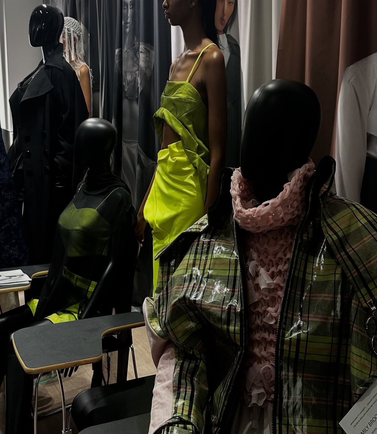 “The work I often find most compelling does not always come from the most illustrious maisons, but rather the work of students.”
During London Fashion Week SS26, our fashion editor @h_nicholson had the privilege to attend the @bcu_fashion Waiting Room, a showcase of designs from students at Birmingham City University. In conversation, they spoke of their designs, influences and what is to come next.
Read about the talent of this cohort in a new article, live now.
Special thanks to @thelearnerplatform for inviting us.