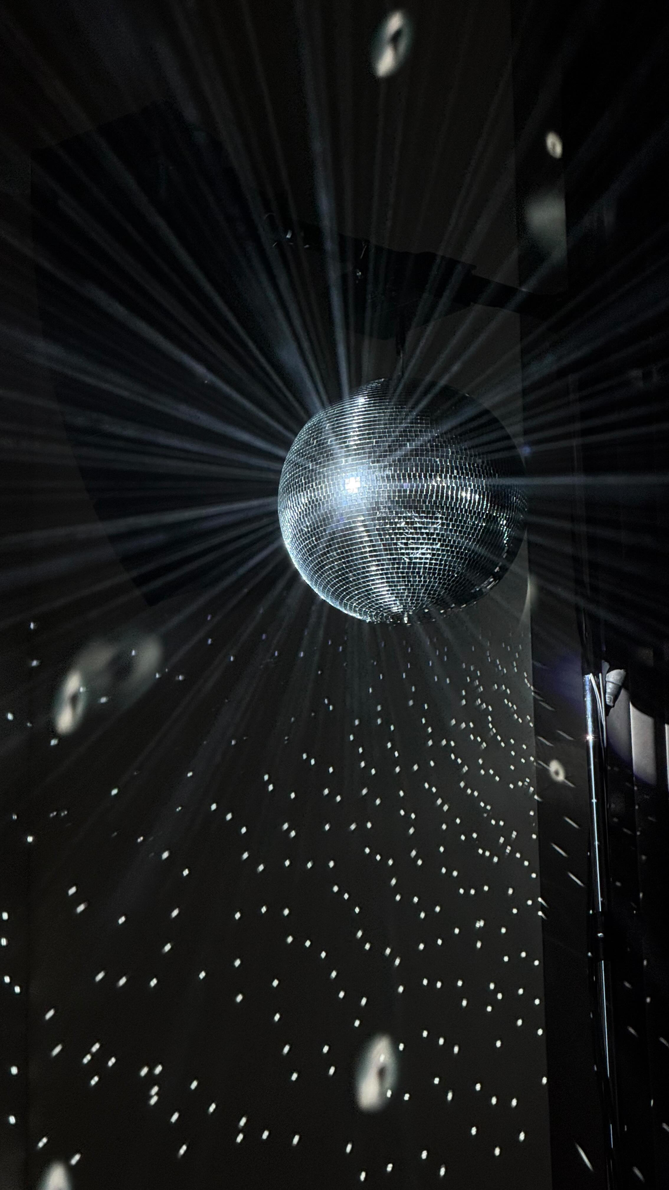 Poslední event tohohle roku je za námi a my jdeme zalehnout k pohádkám a cukroví ✨🪩
Vánoční večírek pro @isover_cz a jejich Brazilská noc 🇧🇷
#eventmanagement#events2025#christmasparty