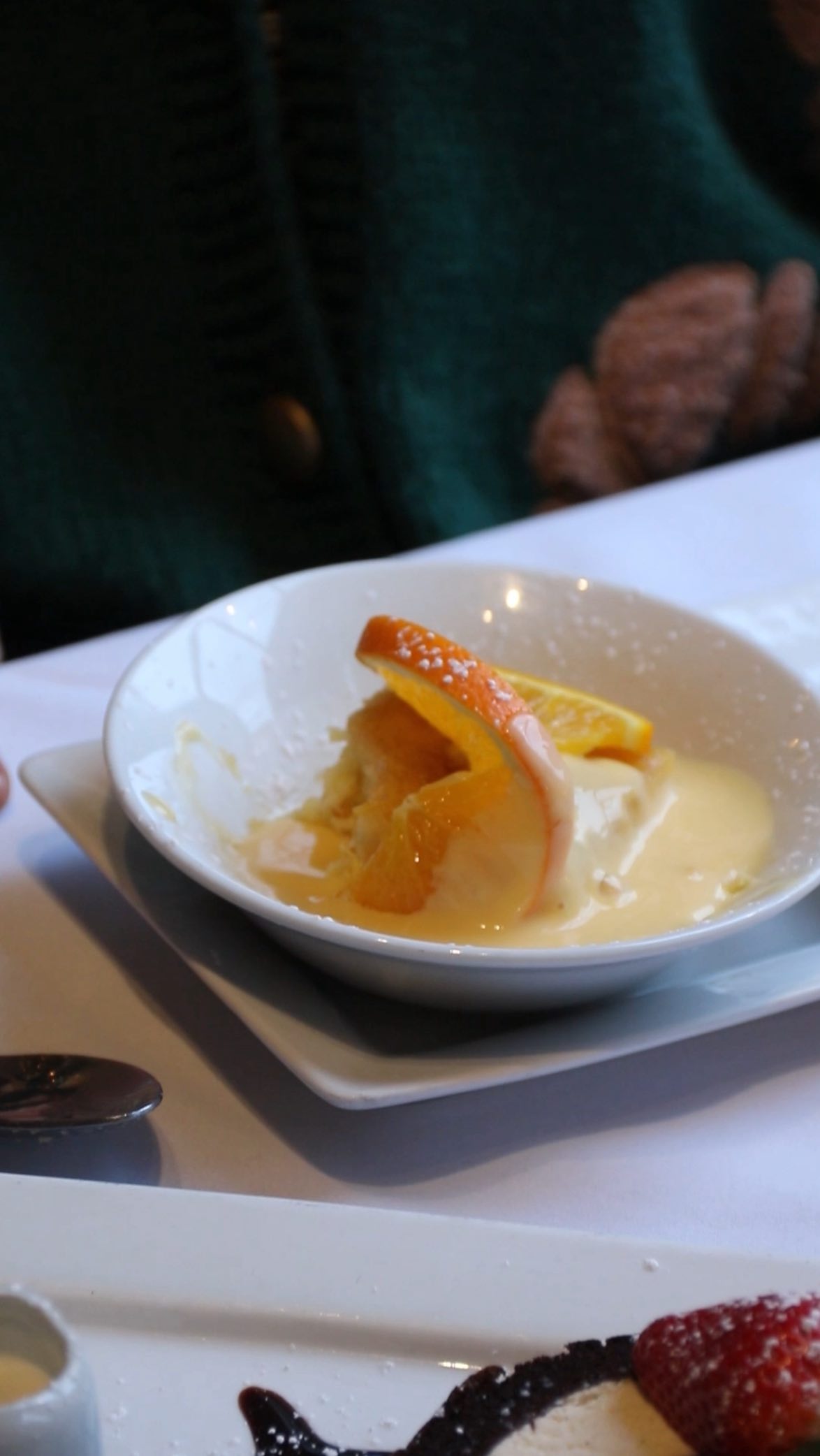 Don’t walk… run! 🏃♂️💨
Lucy takes us through some of her favourite festive desserts this season at The Grumpy Mole in Cheam 🥰
#thegrumpymole #grumpymole #surreypub #christmas #festivemenu