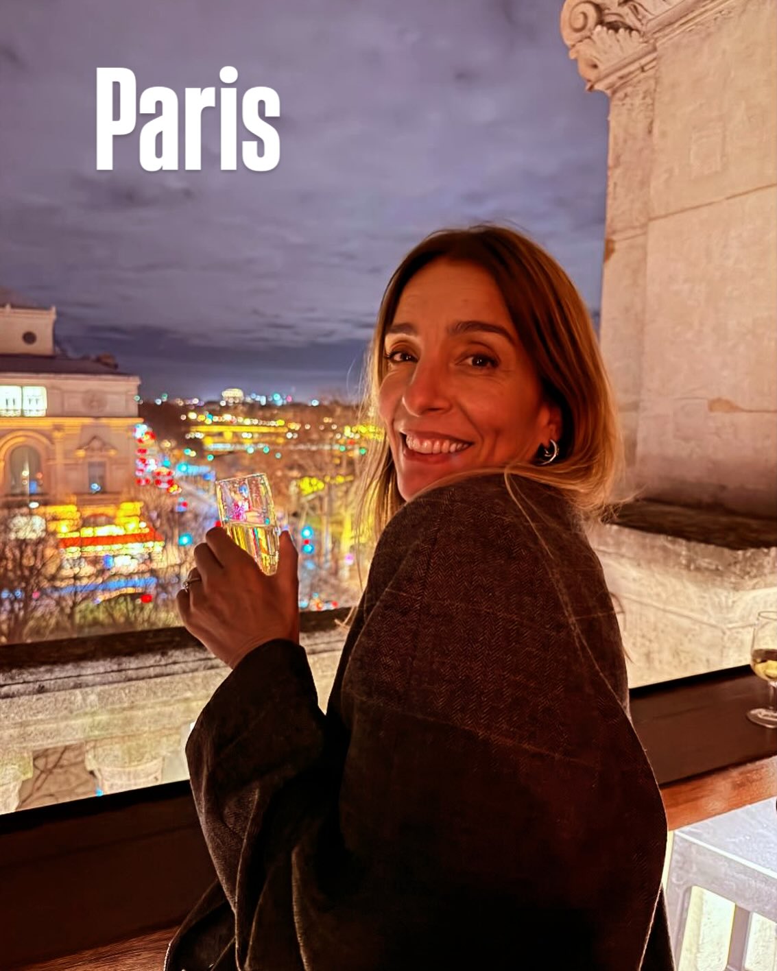 Entracte @theatrechatelet #lacageauxfolles 👏🏻👏🏻👏🏻👏🏻👏🏻👏🏻👏🏻👏🏻👏🏻👏🏻