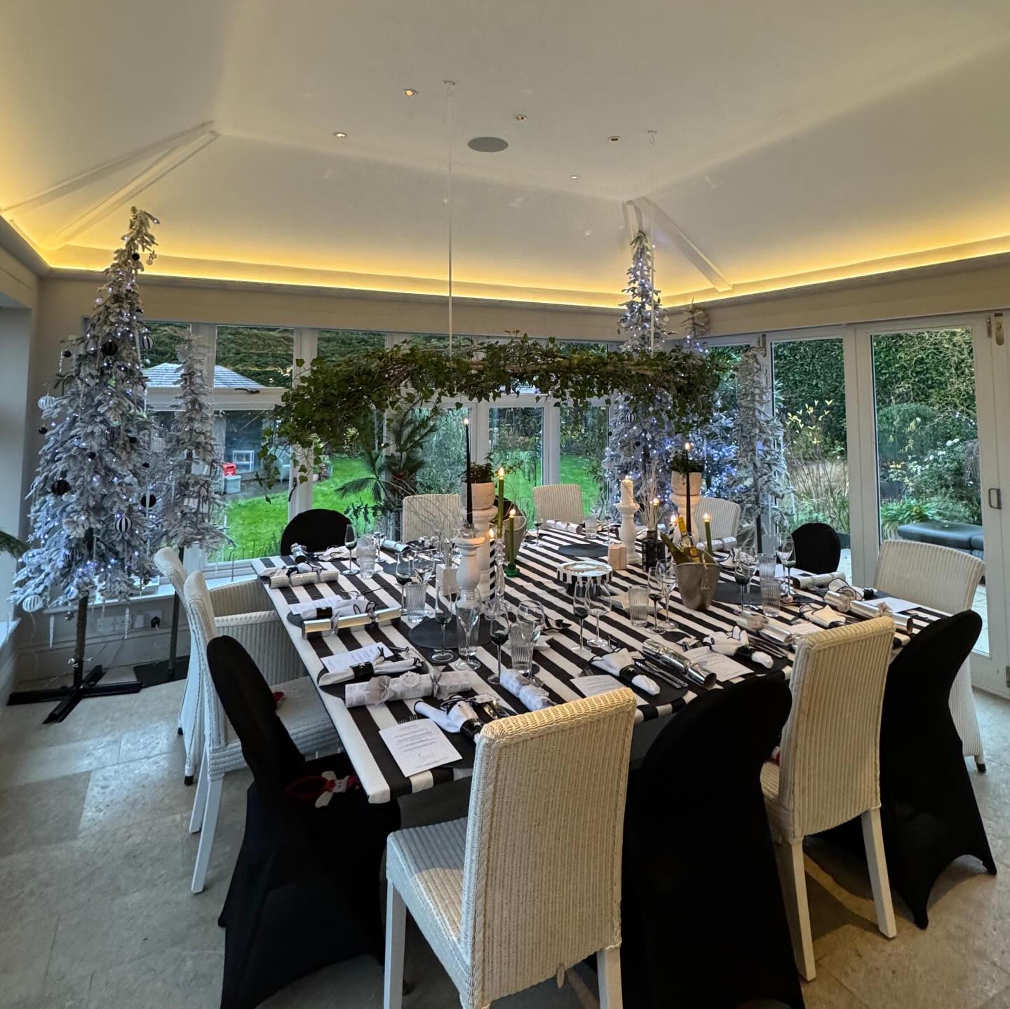 It was a pleasure to host our annual Christmas lunch for @anniekilbey @carakilbey and her dear friends and family.
A fantastic afternoon of good will, great atmosphere and amazing food that was received with great enthusiasm.
It’s all was a pleasure to be invited back for such great occasions, thank you.
As always @essexwineman was on point with the service and paid great attention to everyone’s needs.