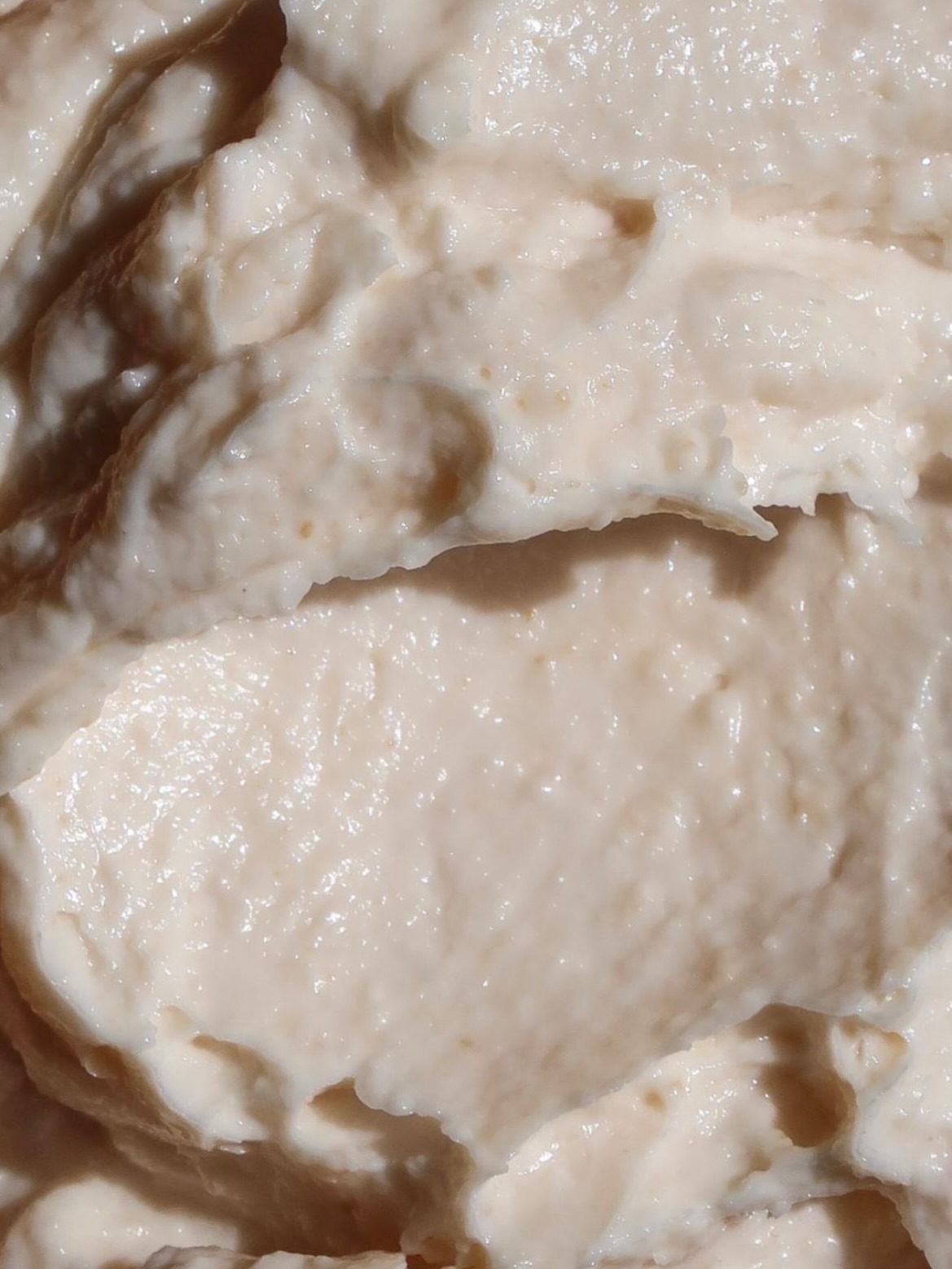 ⚪️TARAMA BLANC // TARAMA NOIR⚫️
🤝Le meilleur de votre vie, il est ici.
Tarama blanc - notre grand classique depuis 20 ans.
Tarama noir - notre création des fêtes à l’encre de seiche.
On prend commande jusqu’à ce soir si vous voulez être surs d’en avoir. 😌
📷 @jaifaim & @thetravelbuds
#evievane #tarama #besttarama #greekfood #xmasfood #xmas