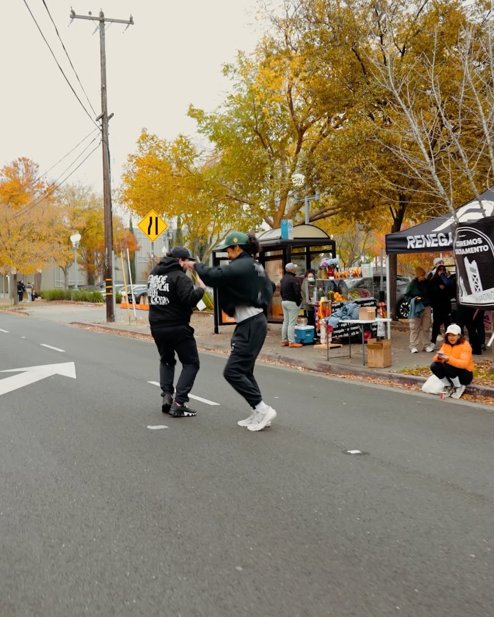 CIM 2025
.
Was one for the books! Surrounded by community near and far. It was incredible to see what @nicolescruggs_ and @r0siecruz put together for this weekend. Truly in awe of how they give back to these groups and uplift so many folks. People showed up and poured their hearts into this race. Fortunate to have been able to share some moments with everyone. Until next year!
.
#whereyouneedusmost
.
Cc: @corremossacramento @unseenrunclub @eaglerockrunclub @trc.runningclub @goodvibes_tc @nthdegreeac @nicolescruggs_ @r0siecruz