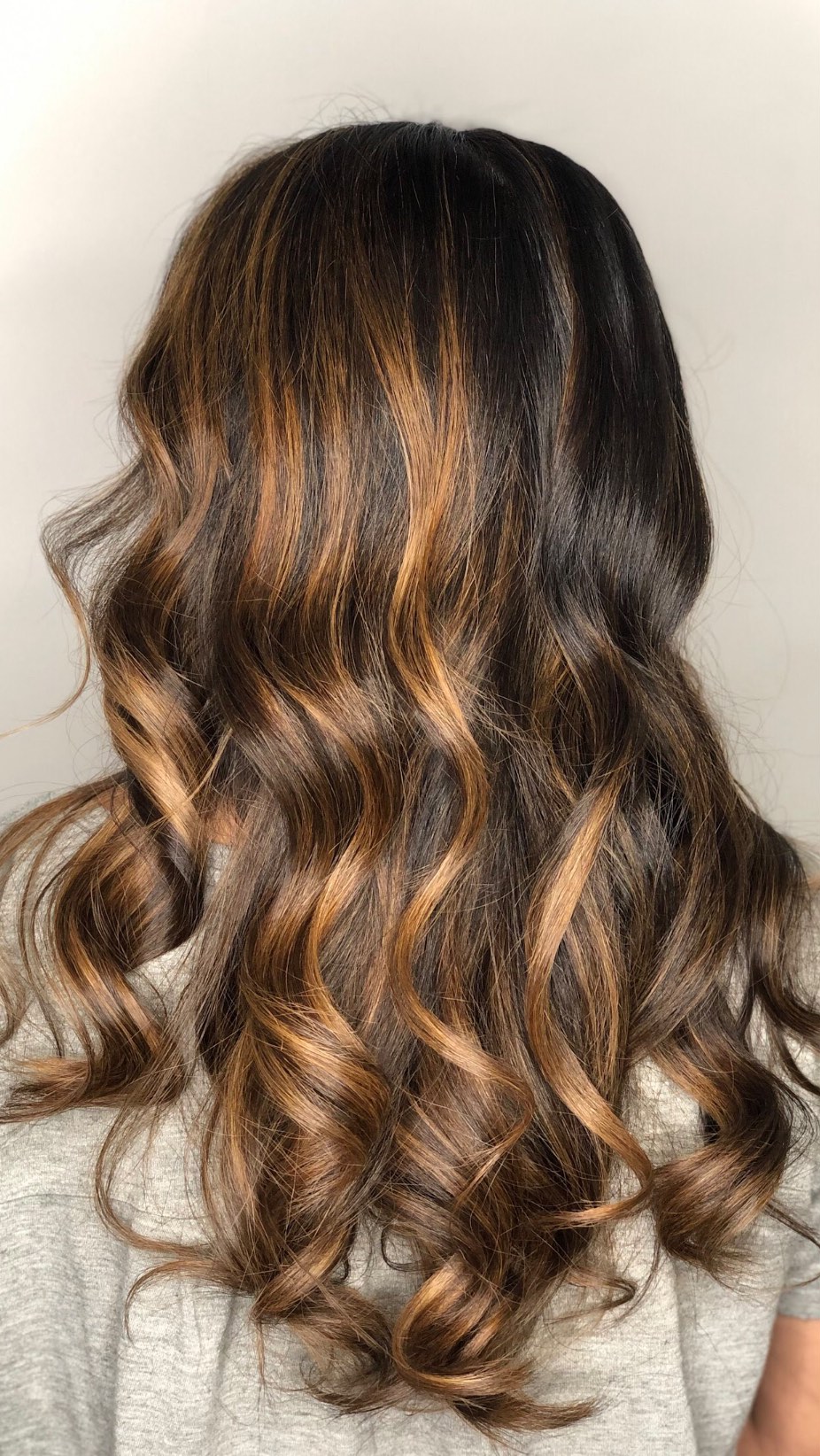 A little behind the chair magic 💚✨
Every client experience is about more than just hair. It’s about care, customisation & creating a space where you can relax, trust the process and leave feeling refreshed and confident. The details matter and the experience is always at the centre of what we do. 💇♀️
#rochesternysalon #rochesternyhairstylist #hairsalonnearme