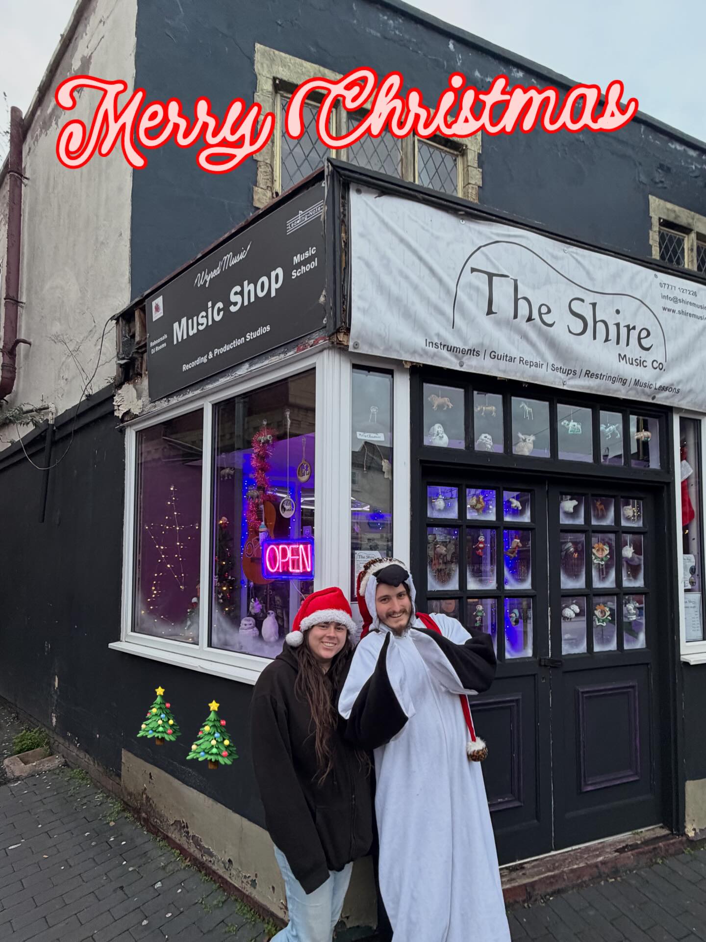 ✨ Opening Hours Update ✨
Saturday 20/12: 09:00-11:00 due to a gig for dementia awareness 🎶
(Aaron is playing at the Dementia UK Rock and Metal Festival with @mountslatra in Coventry)
Sunday 21/12: Open 10:00 – 16:00
Closed: Monday 22/12 – Friday 26/12
Open: Saturday 27/12 & Sunday 28/12 10:00 – 16:00
Closed again: Monday 29/12 & Tuesday 30/12
Wednesday 31/12: Open 10:00 – 16:00
01/01/2026: CLOSED
Then back open as normal 🎸
🎄 Merry Christmas & a Happy New Year 🎆
Thank you so much for your continued support 💛